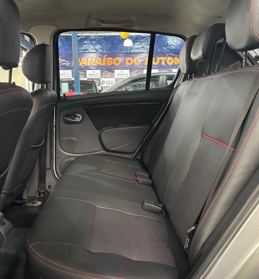 RENAULT SANDERO