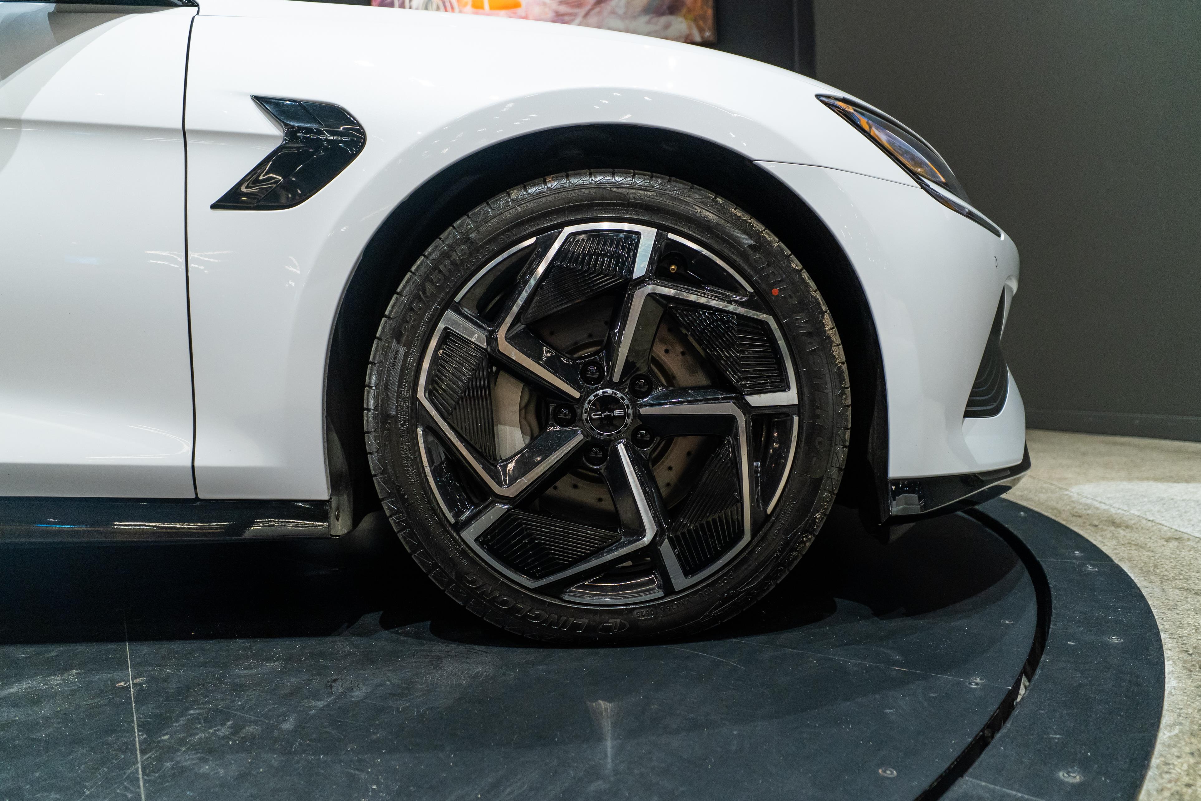 BYD SEAL