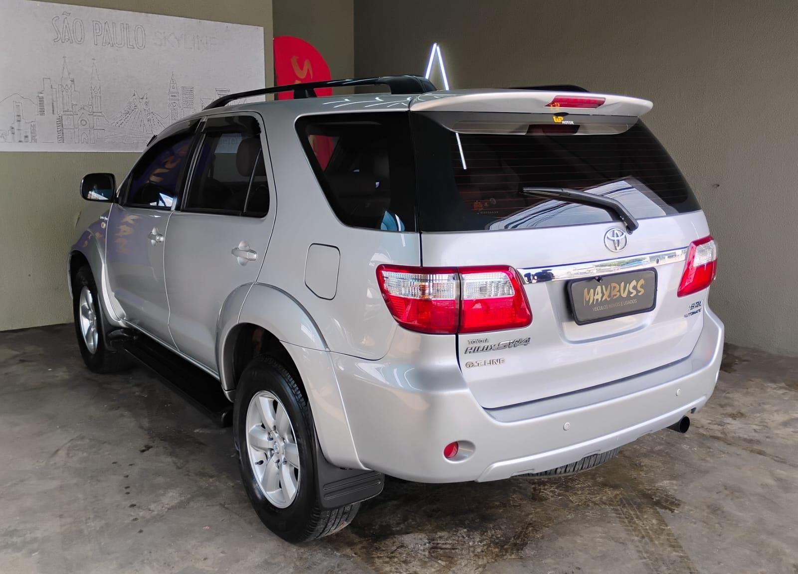 HILUX SW4