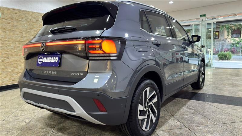 T-CROSS