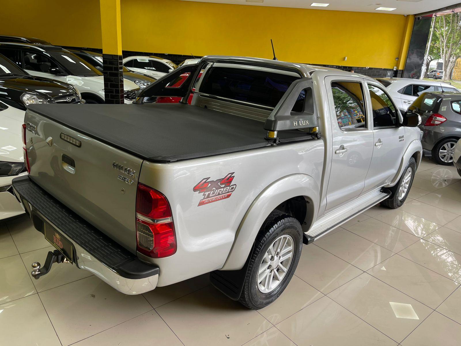 HILUX