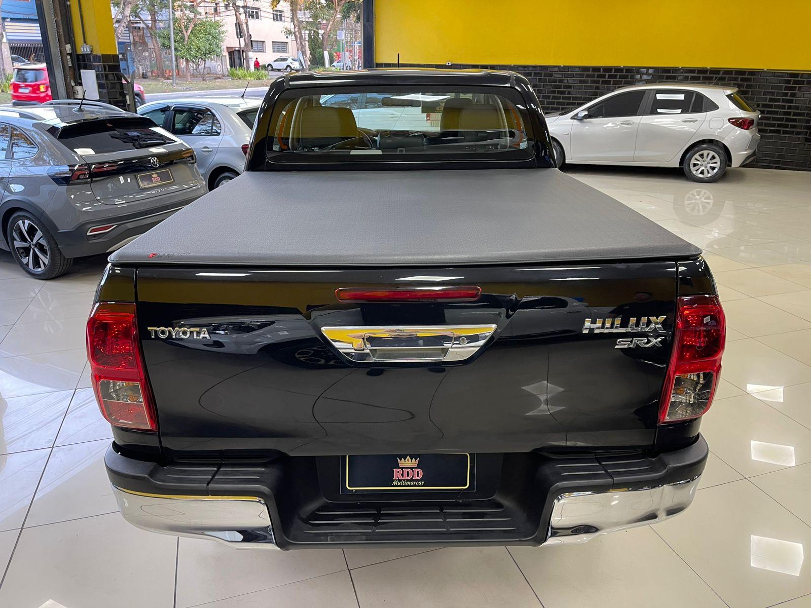 HILUX