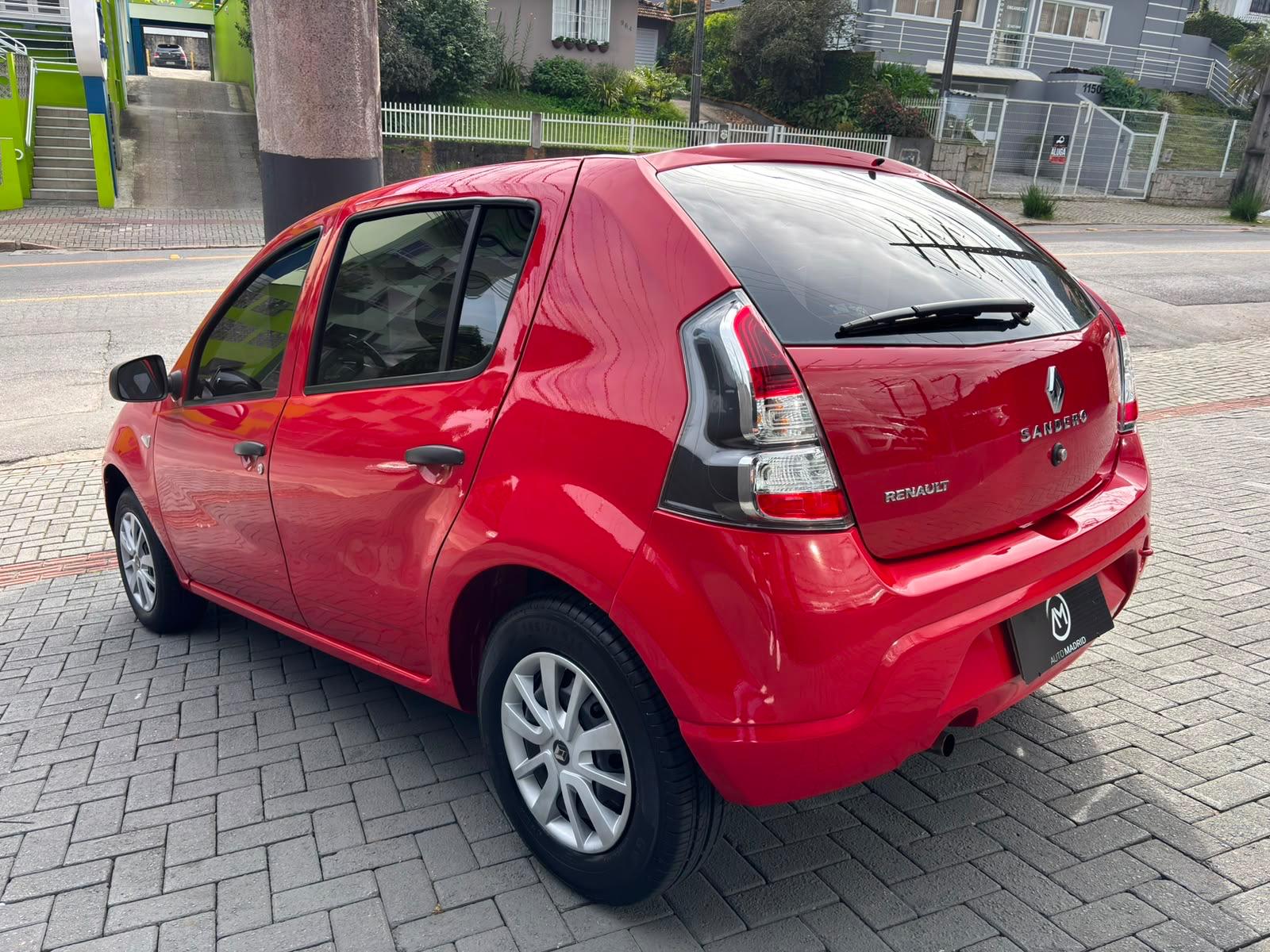 SANDERO
