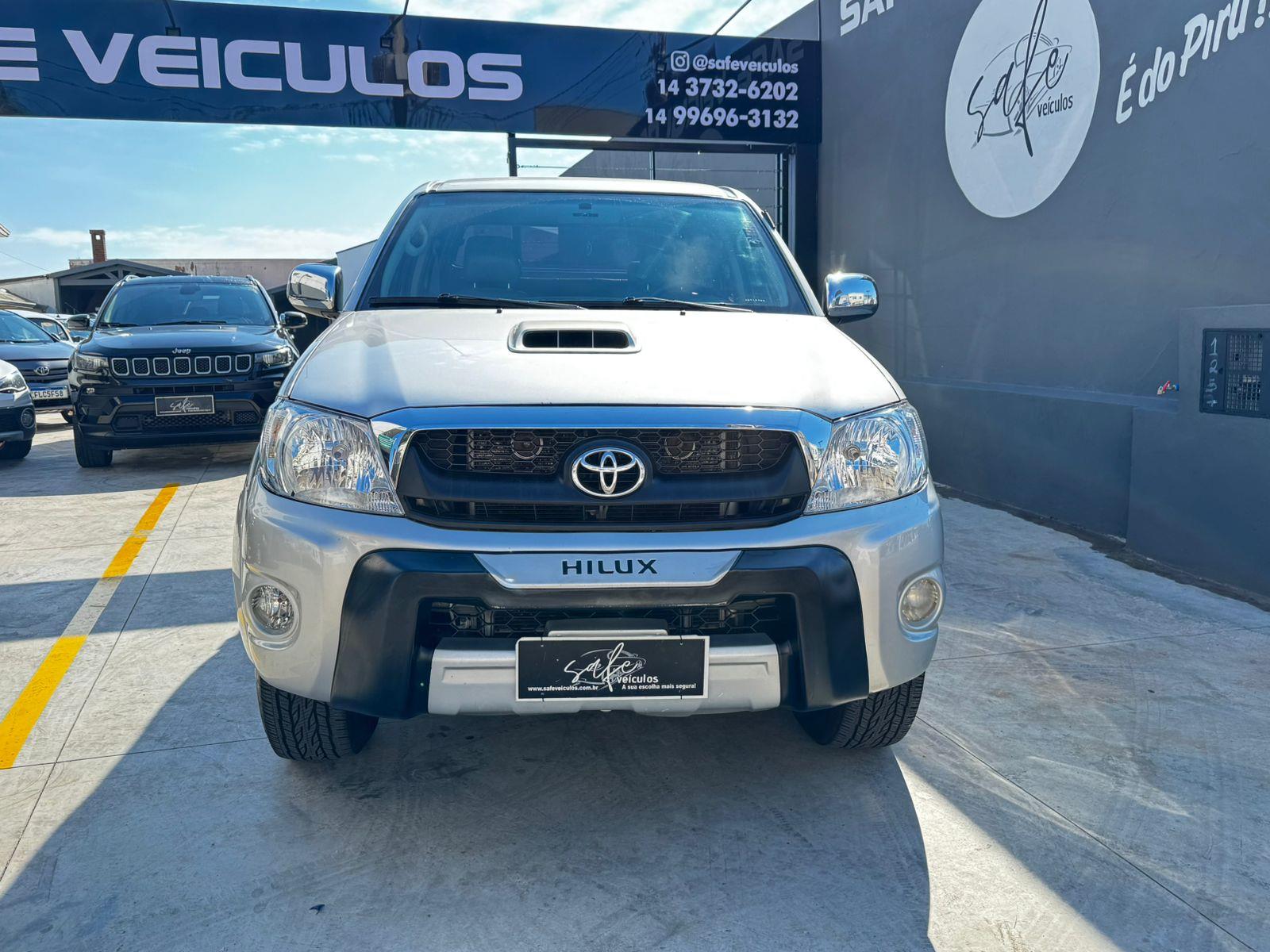 HILUX