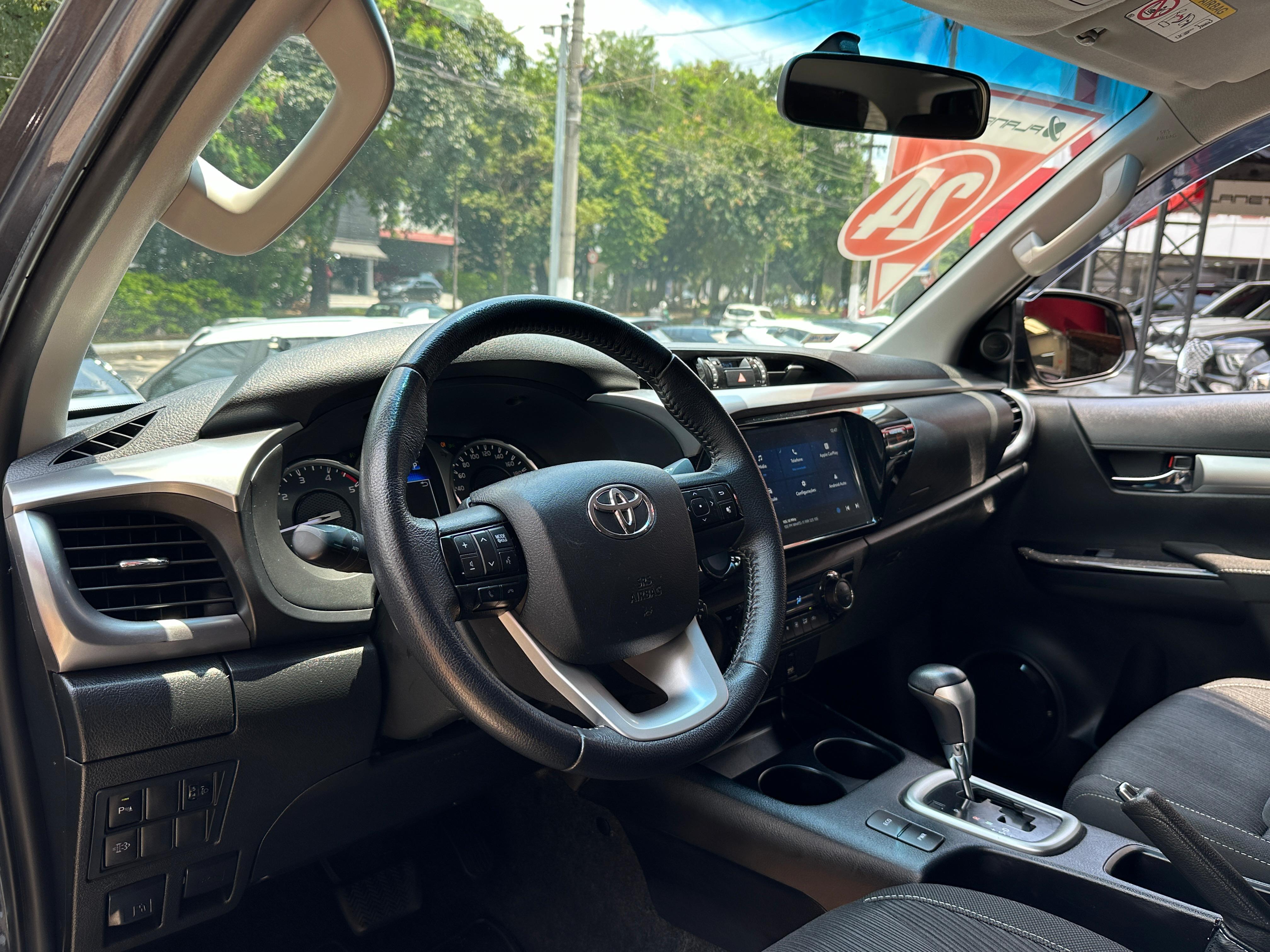 HILUX