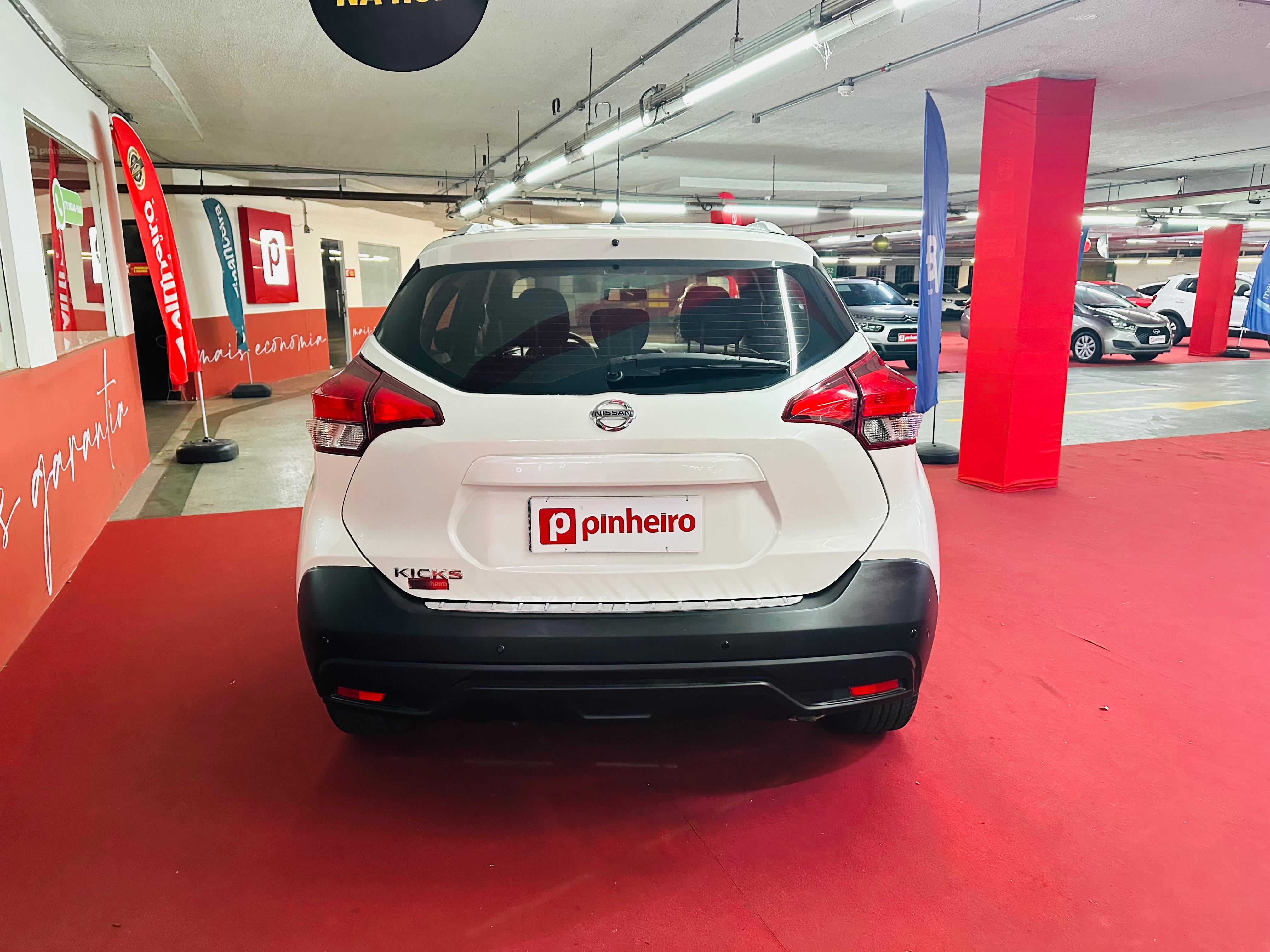 NISSAN KICKS