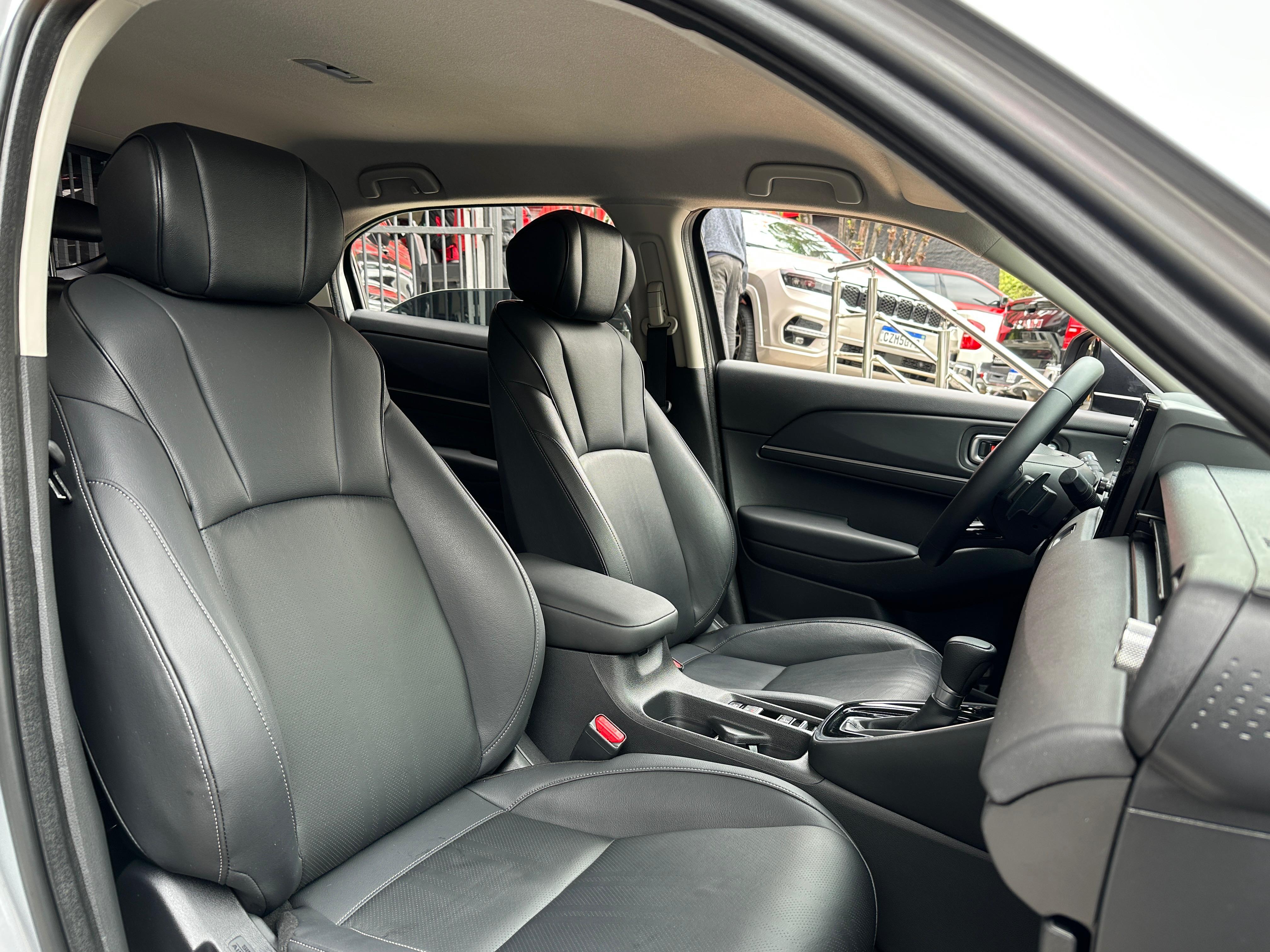 HR-V