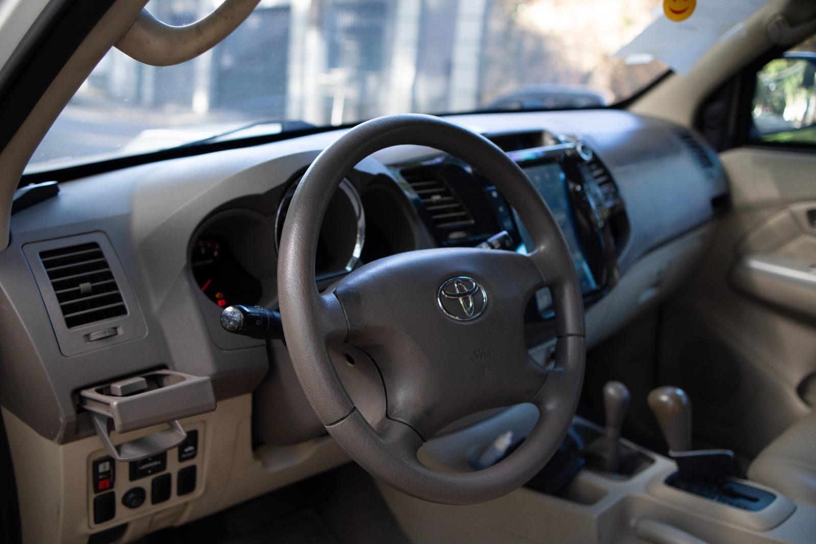 HILUX SW4