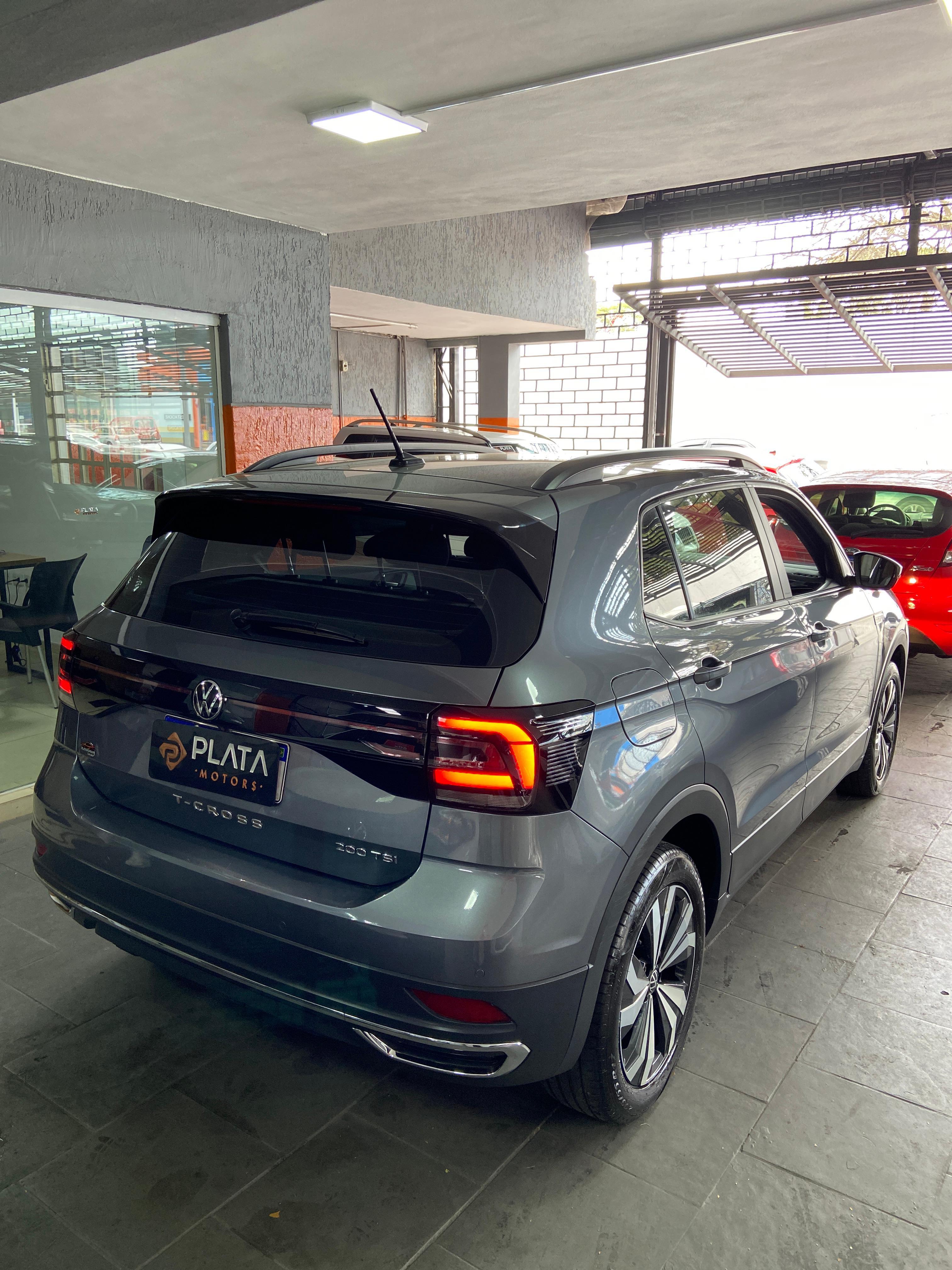 T-CROSS