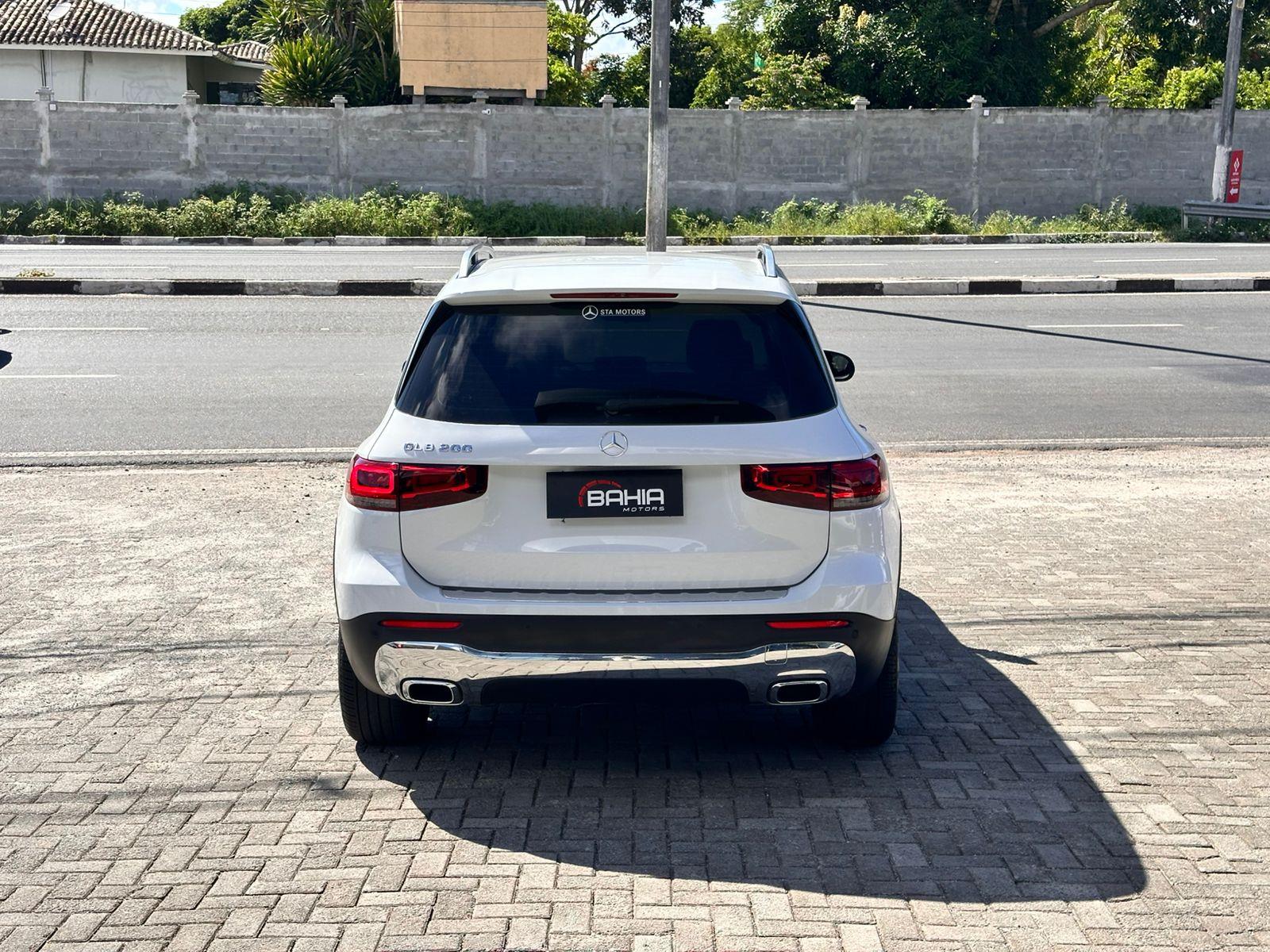 MERCEDES-BENZ GLB 200