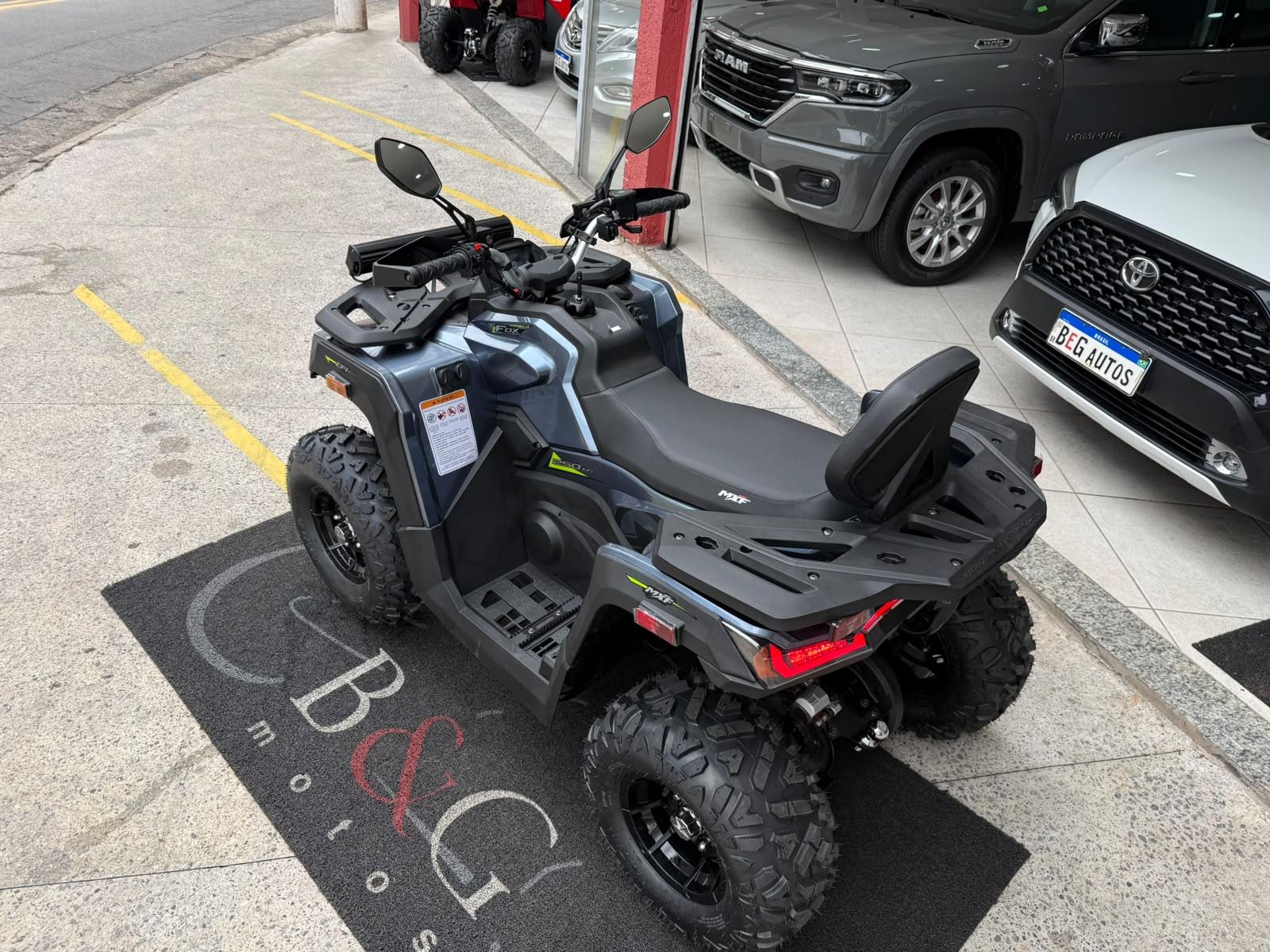 QUADRICICLO FOX 250 EFI