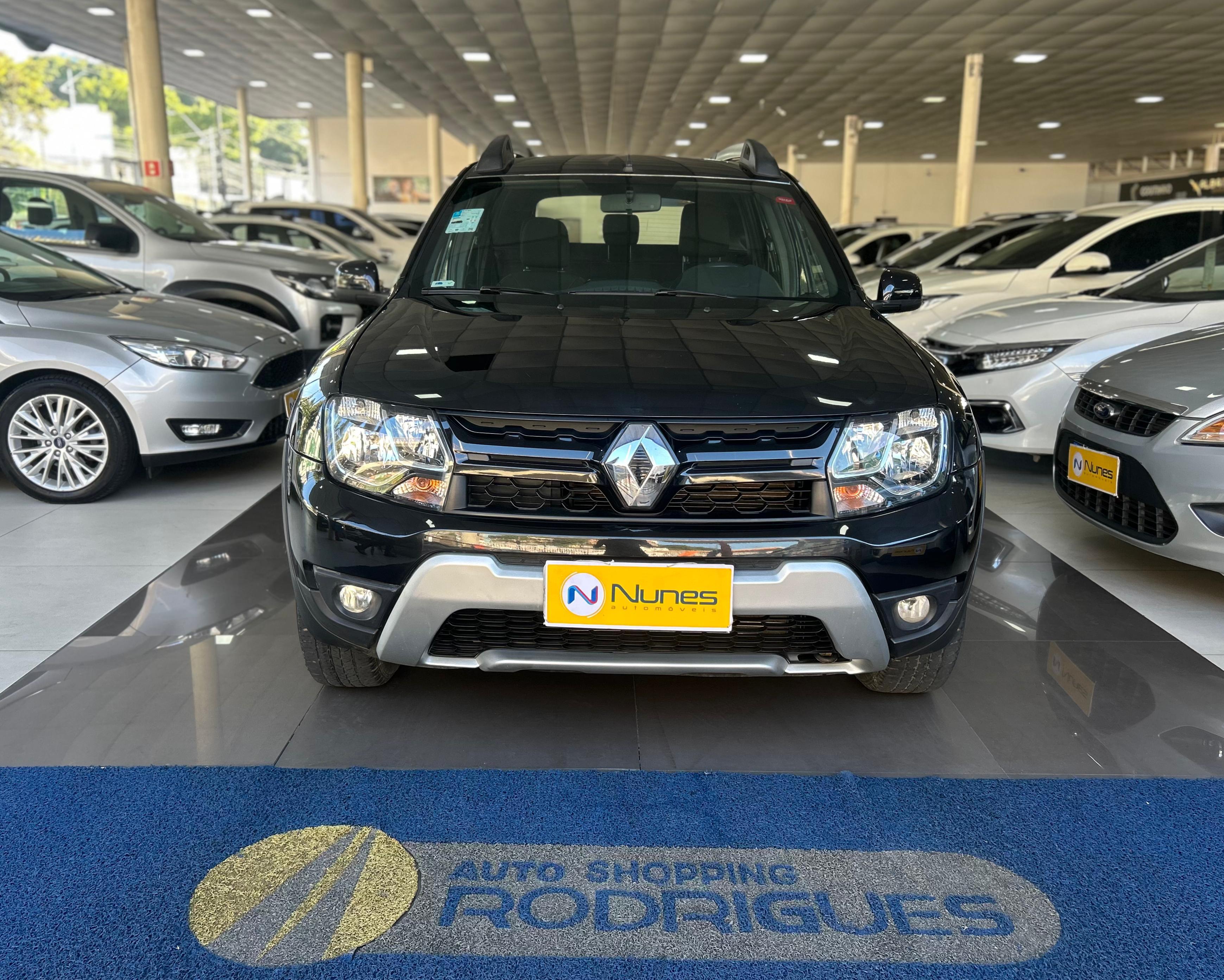 RENAULT DUSTER