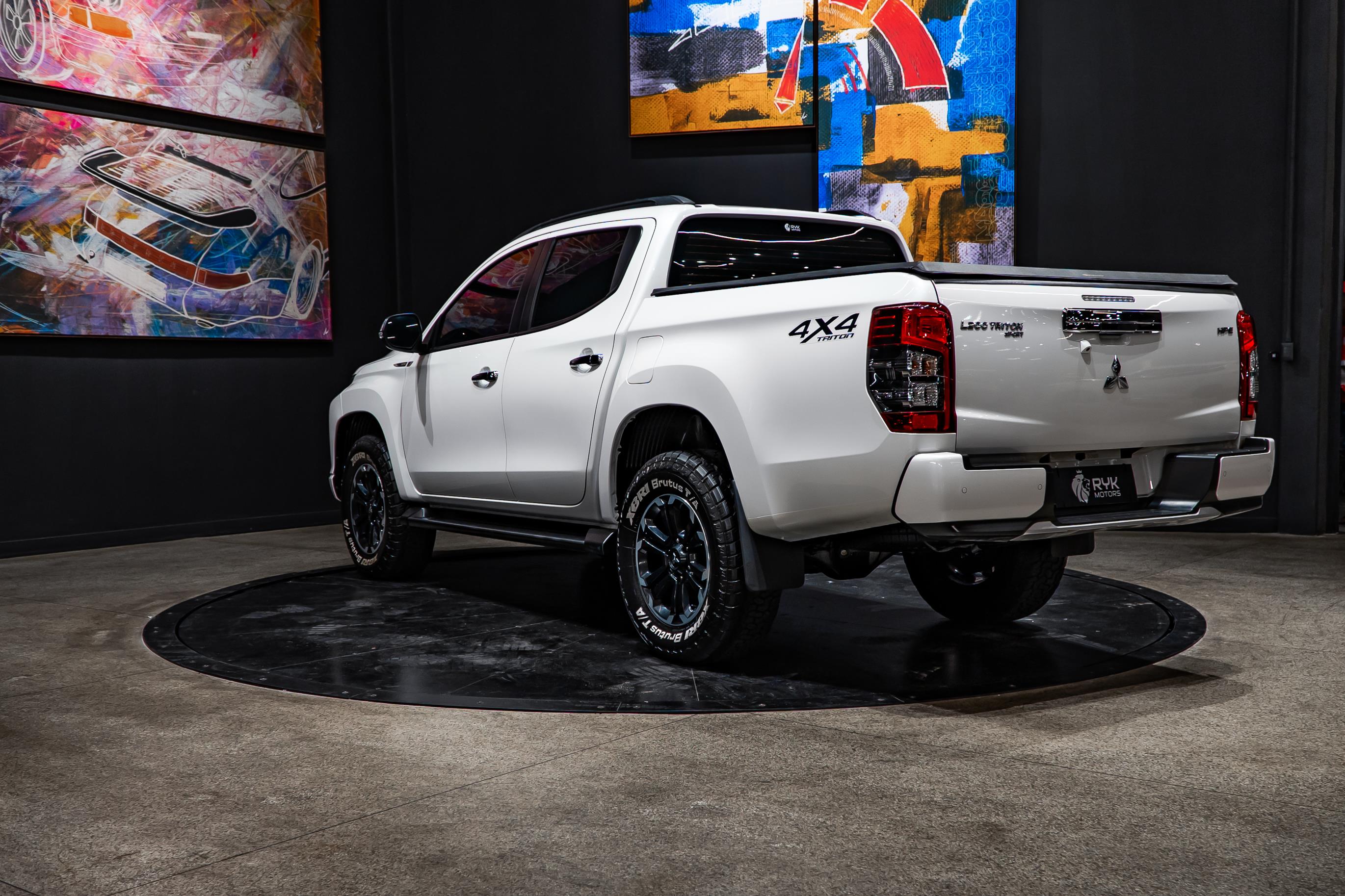 MITSUBISHI L200 TRITON