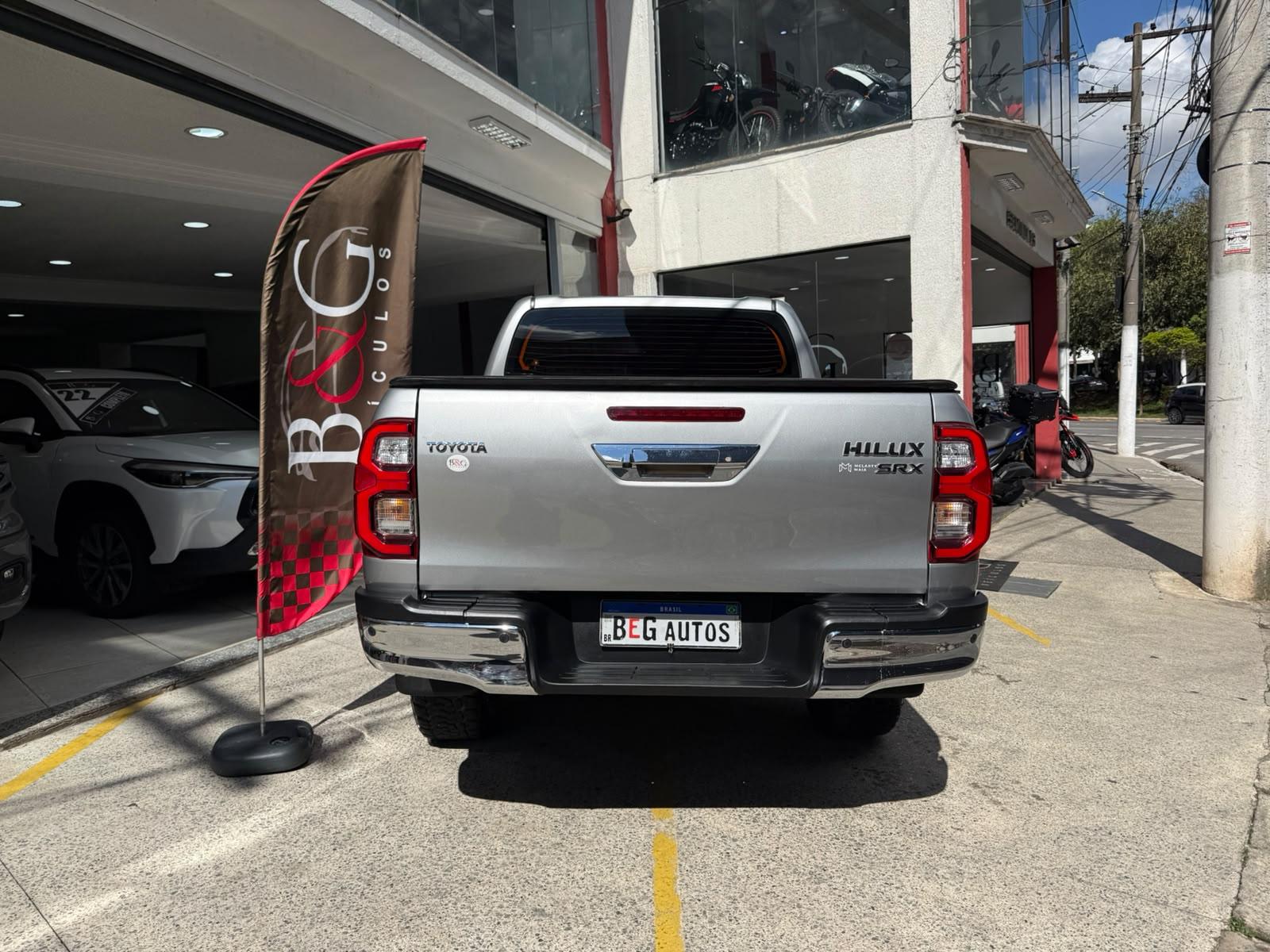 HILUX