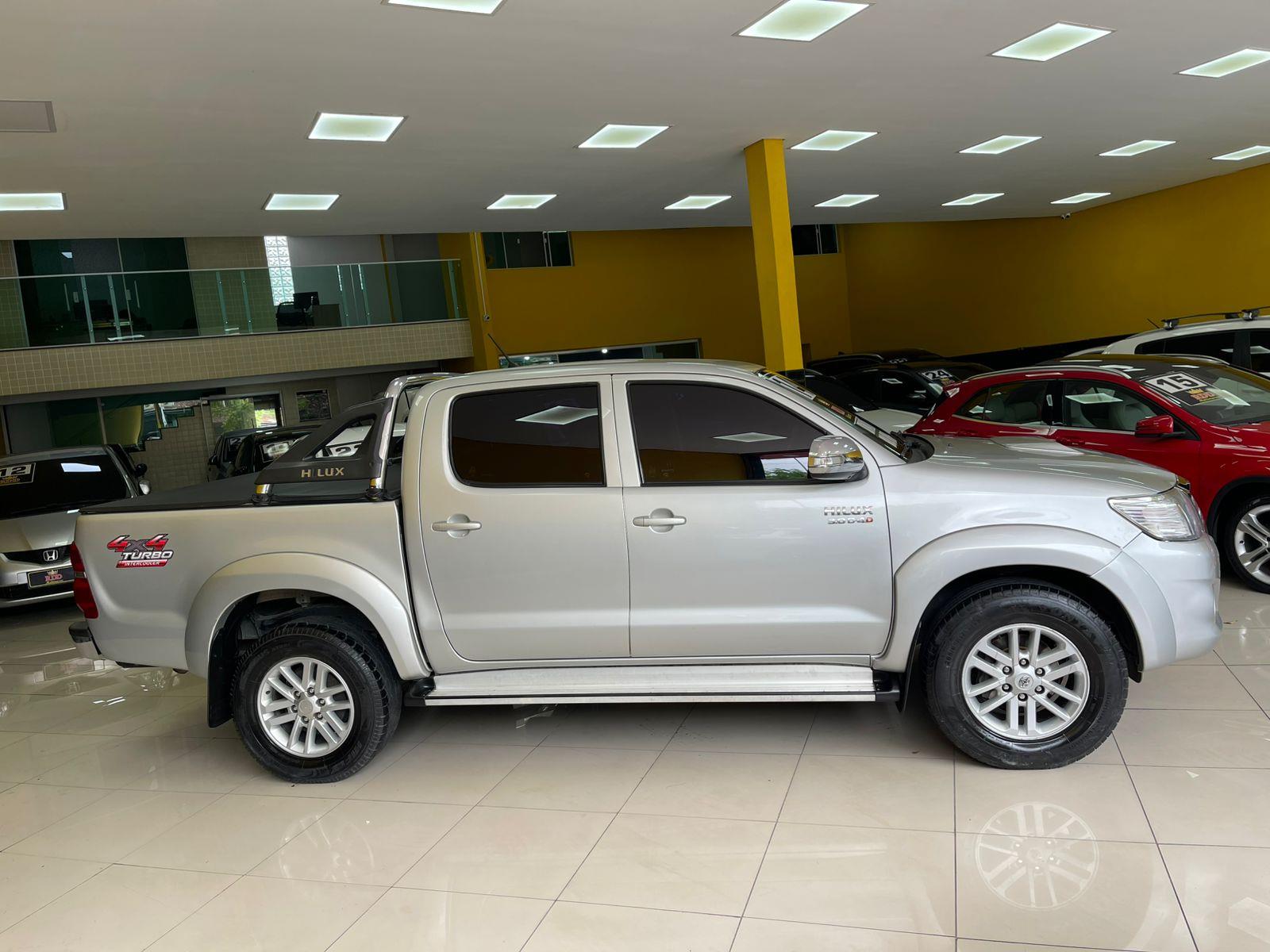 HILUX