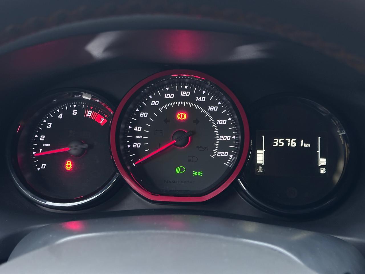 RENAULT SANDERO