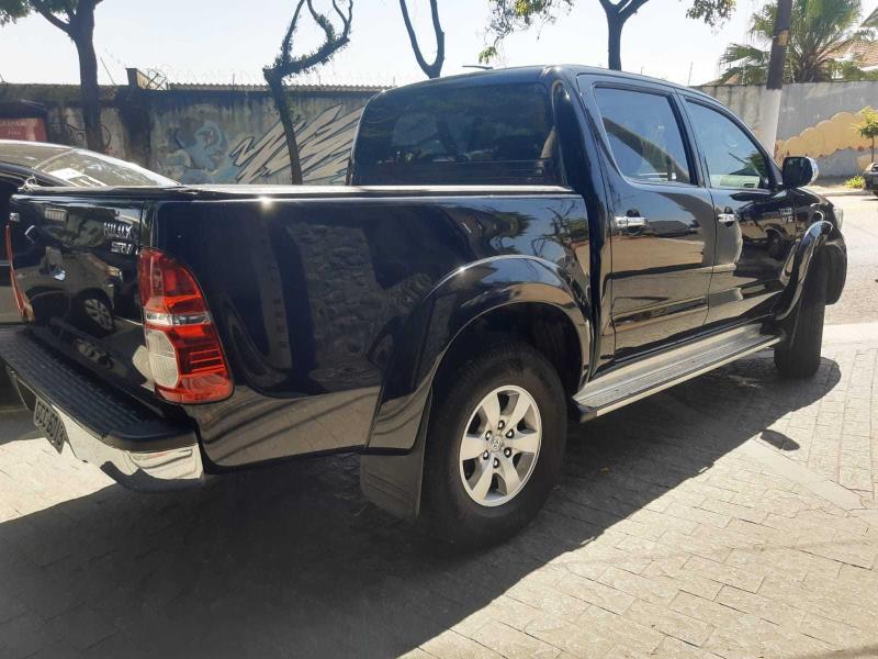 HILUX