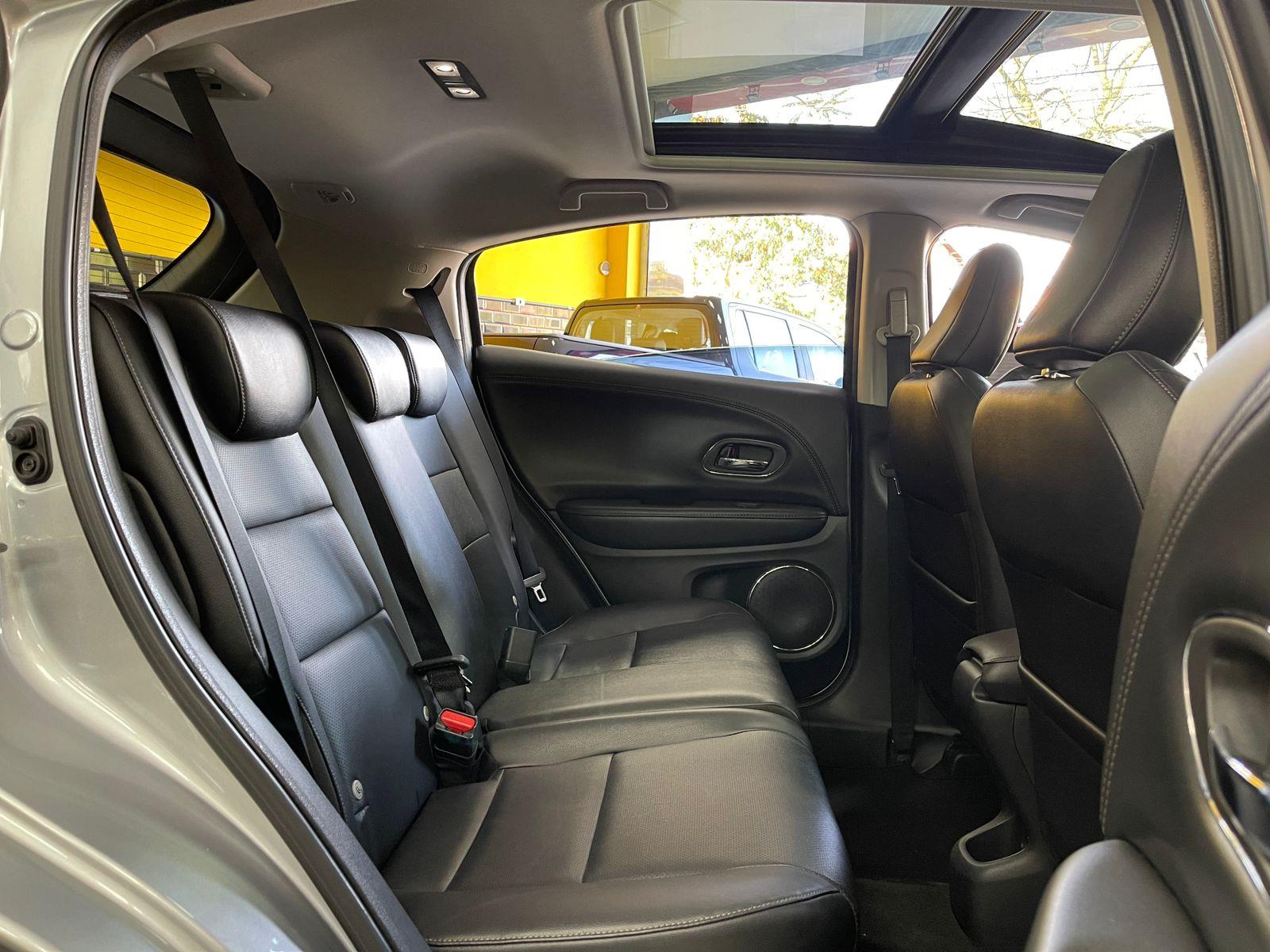 HR-V