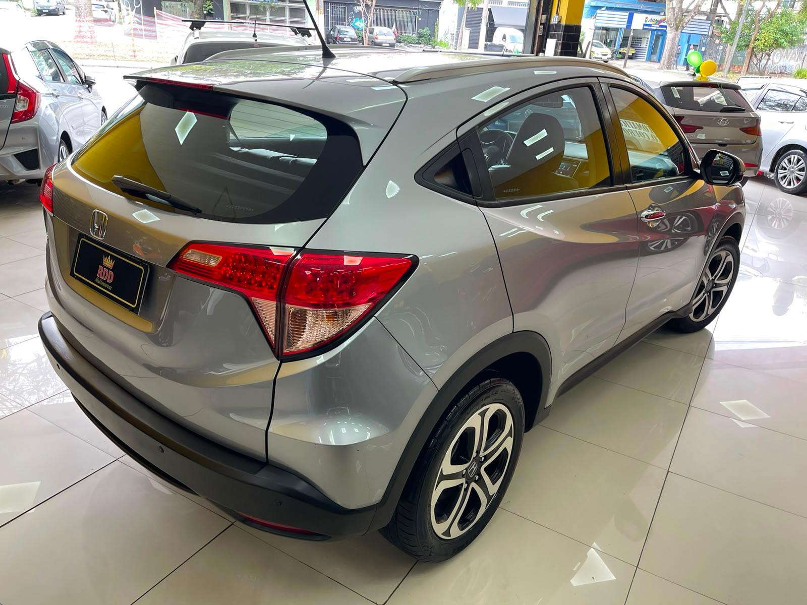 HR-V