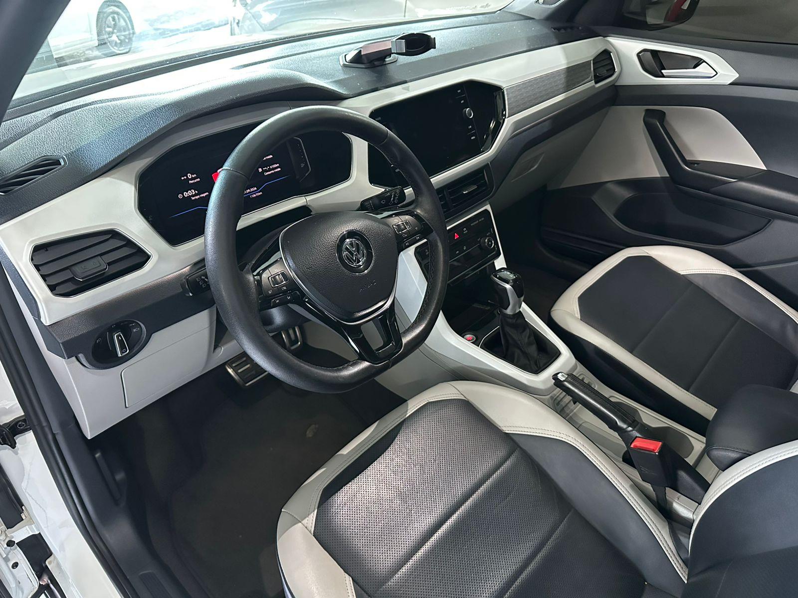 T-CROSS
