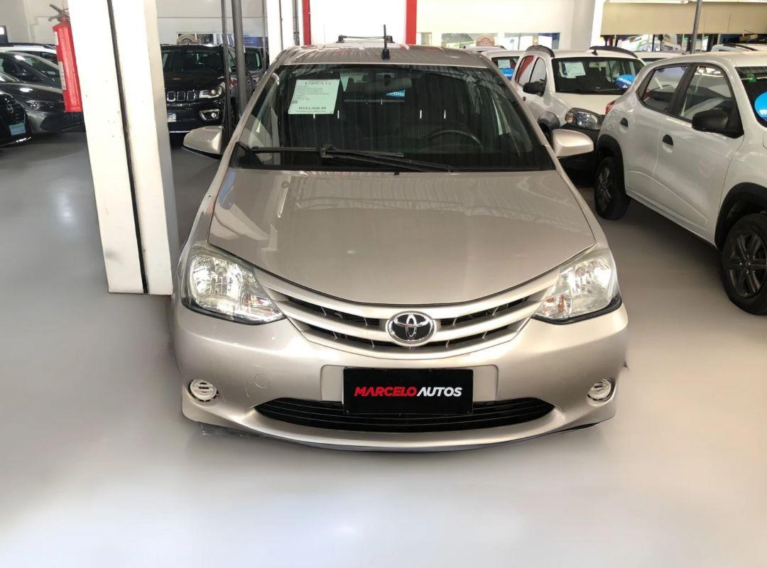 TOYOTA ETIOS