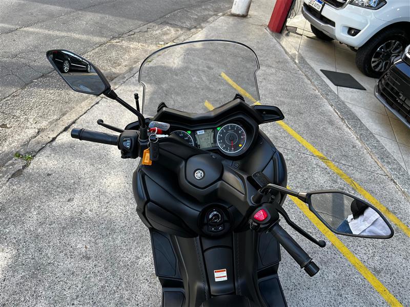 XMAX ABS