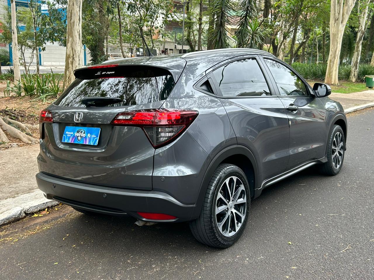 HR-V