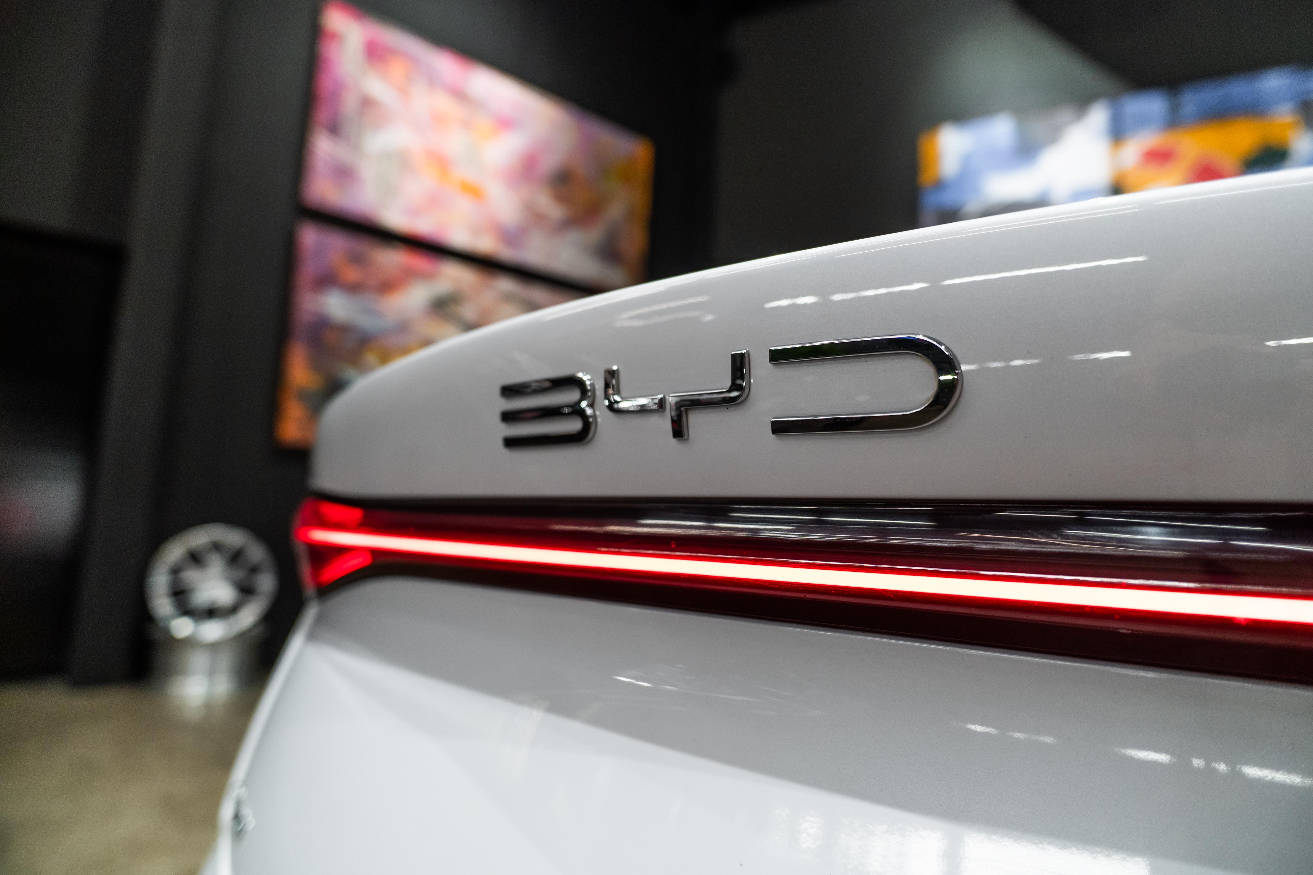BYD SEAL