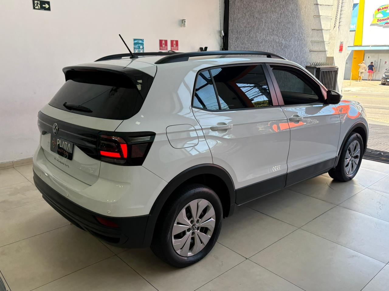 T-CROSS
