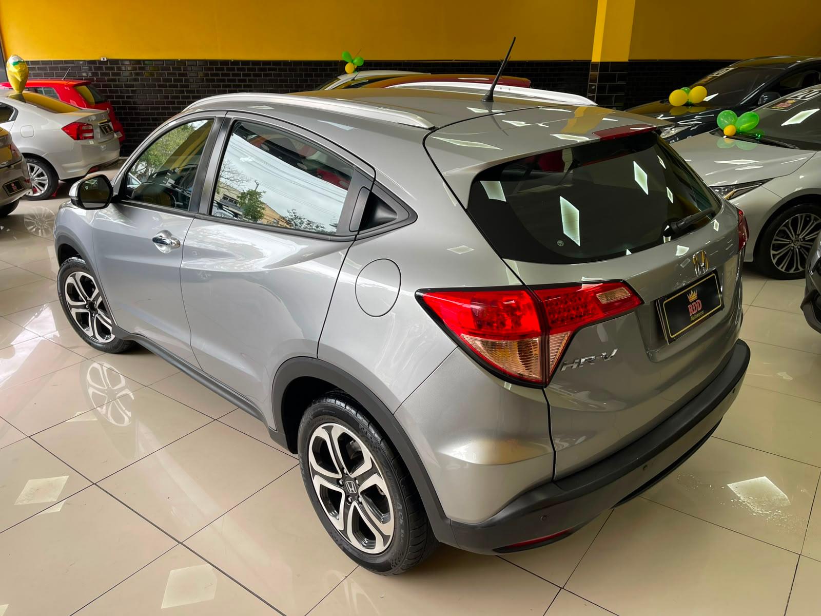 HR-V