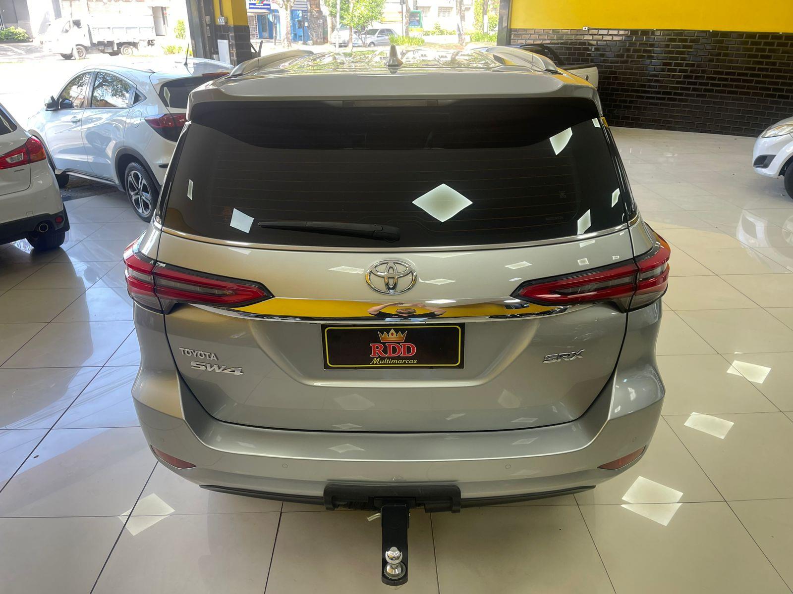 HILUX SW4