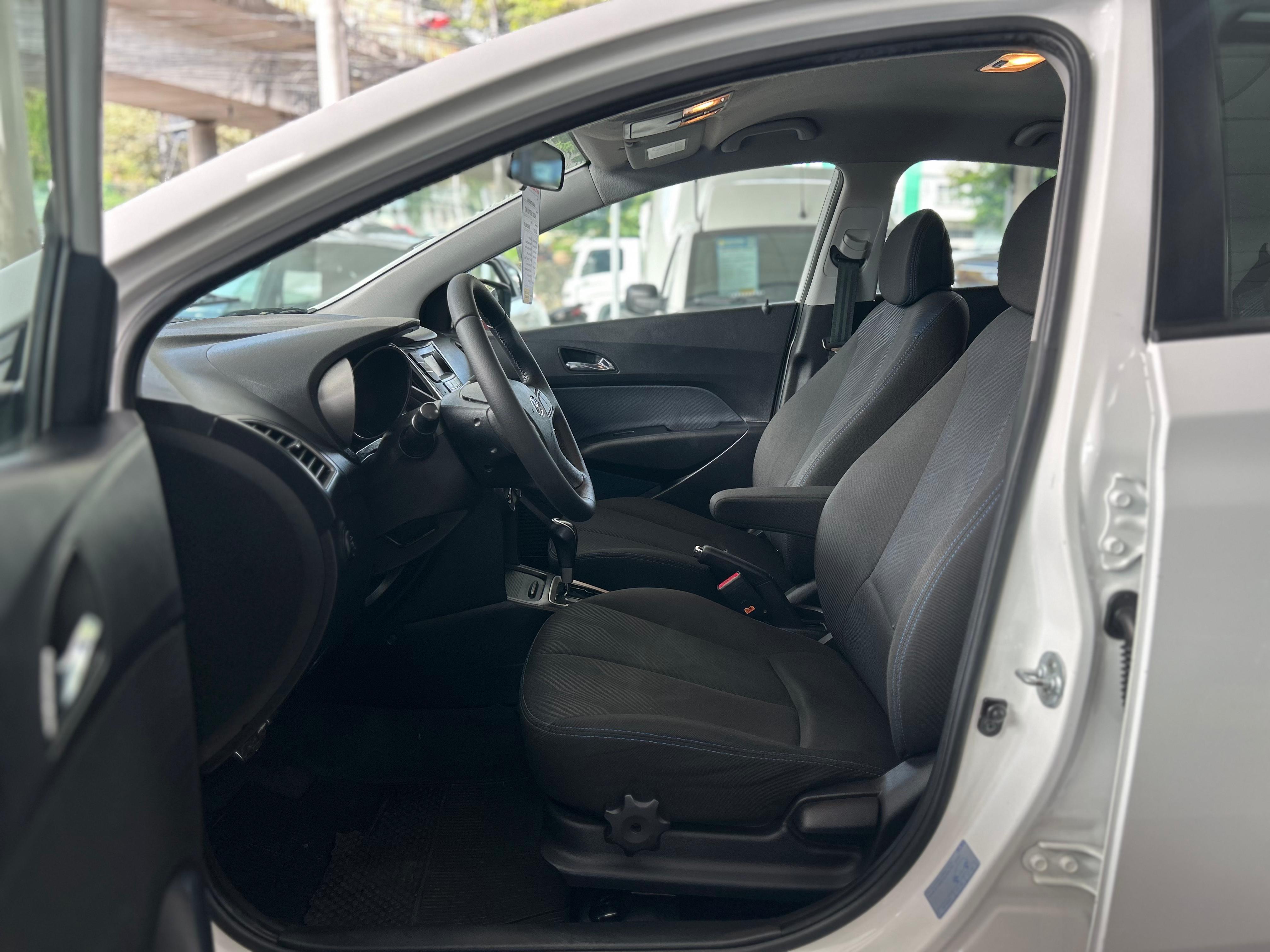 HYUNDAI HB20X