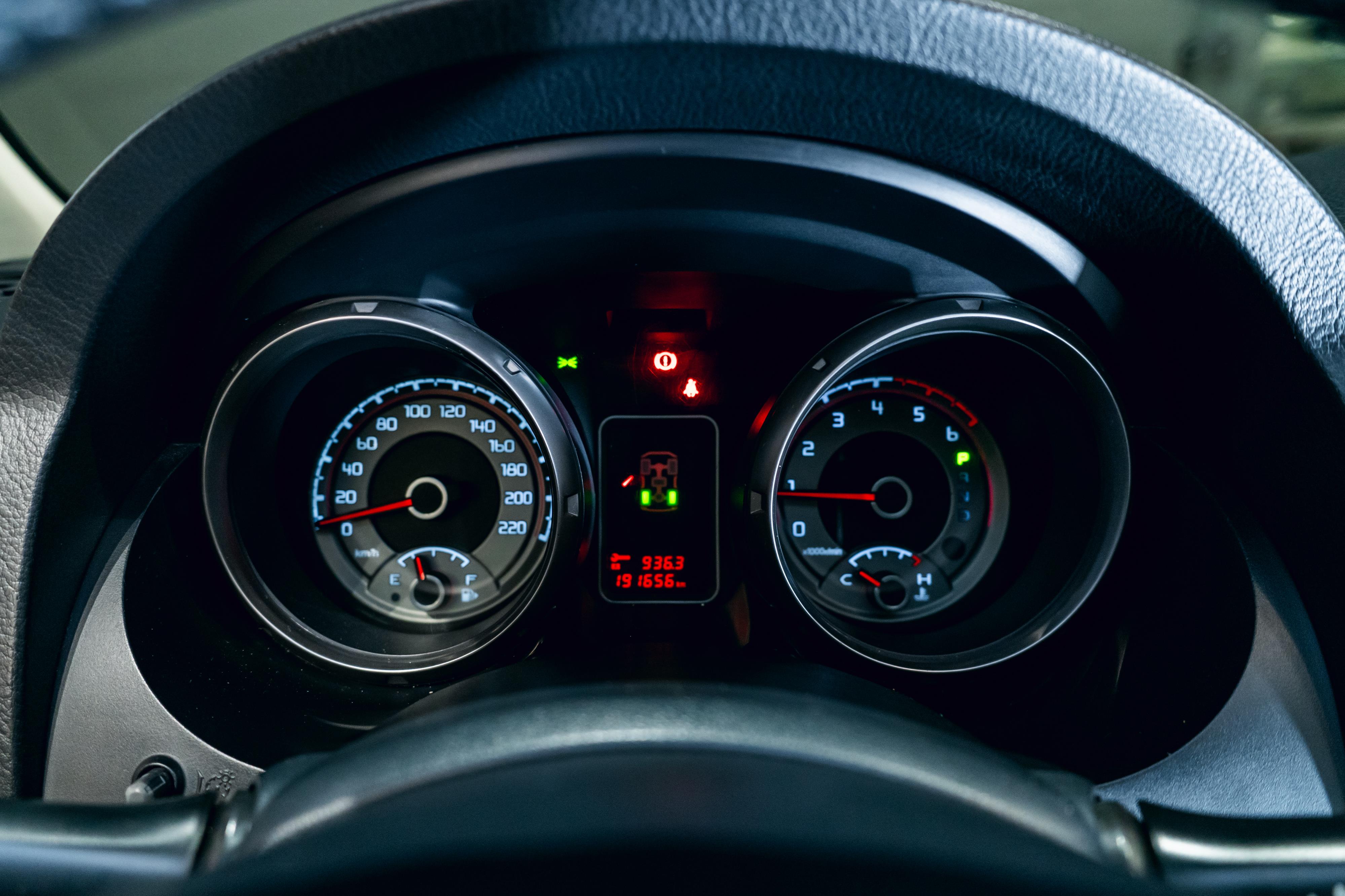 MITSUBISHI PAJERO FULL