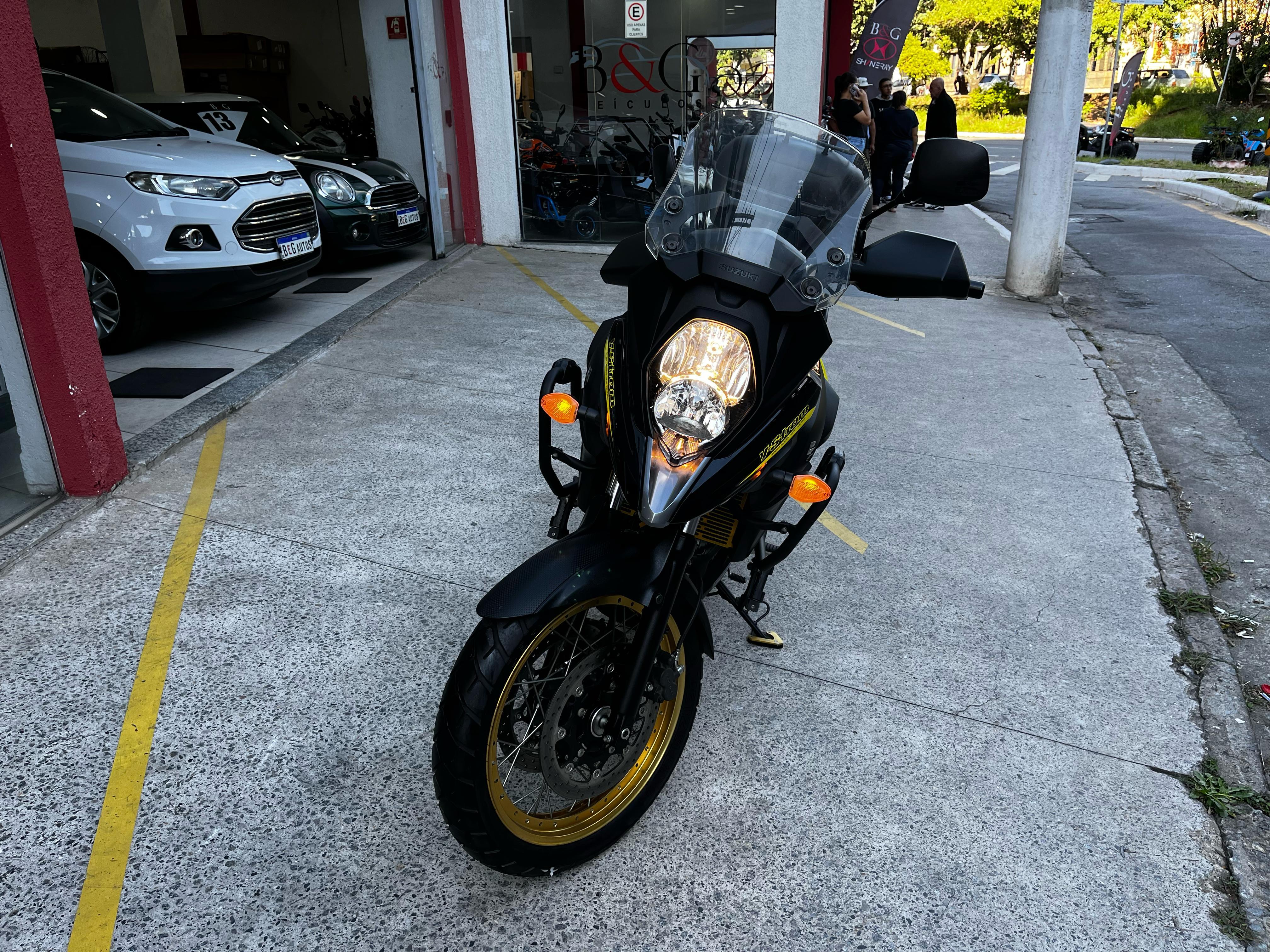 V-STROM 650 ADVENTURE