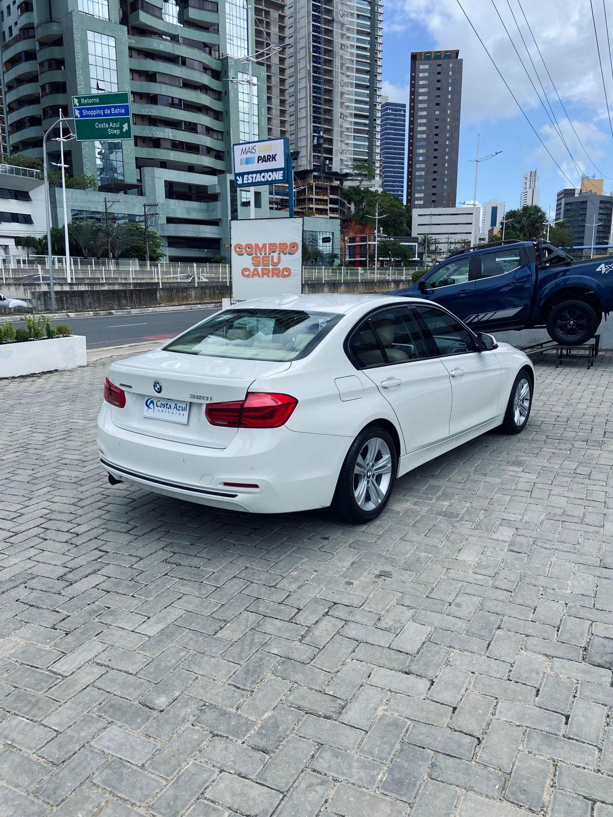 BMW 320i