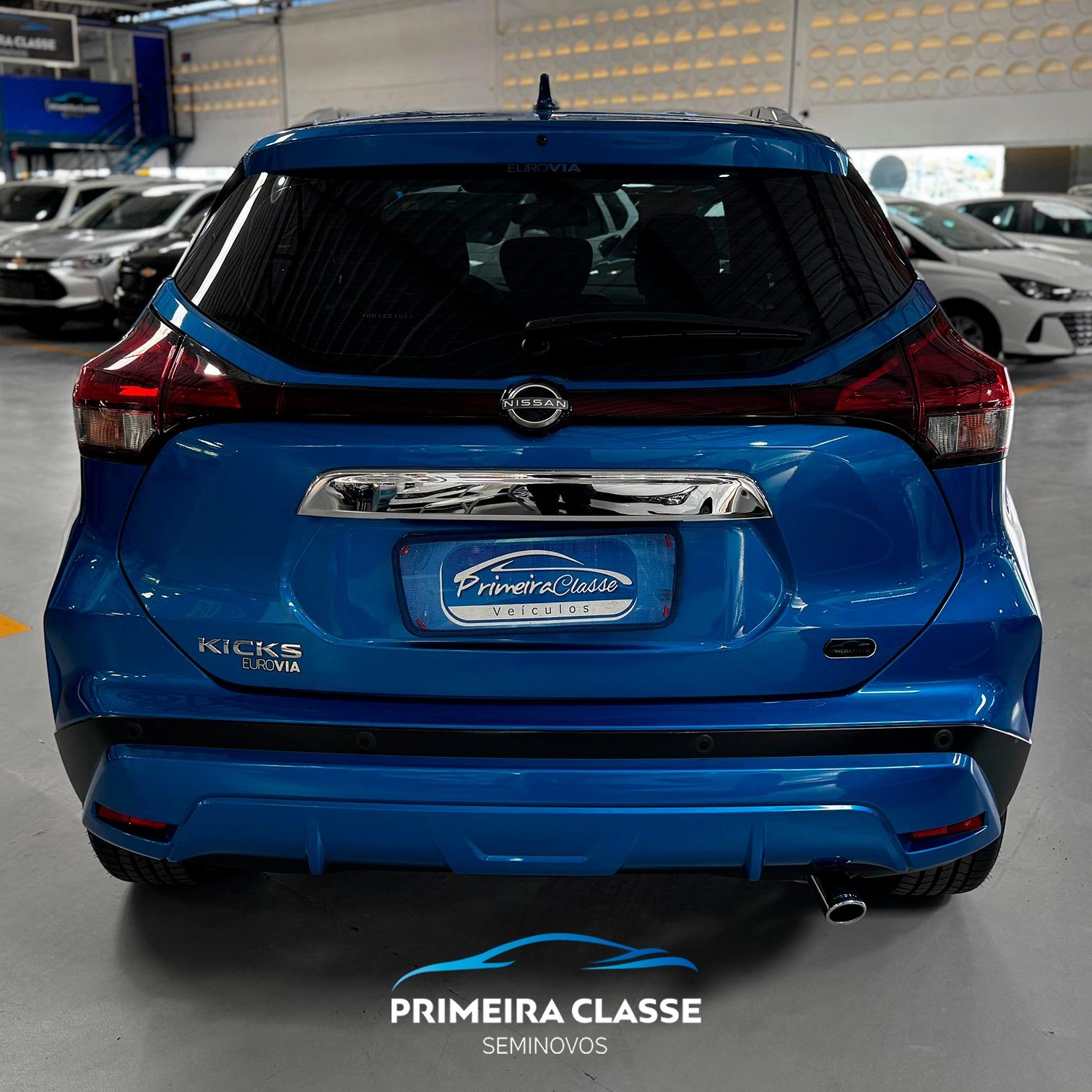 NISSAN KICKS