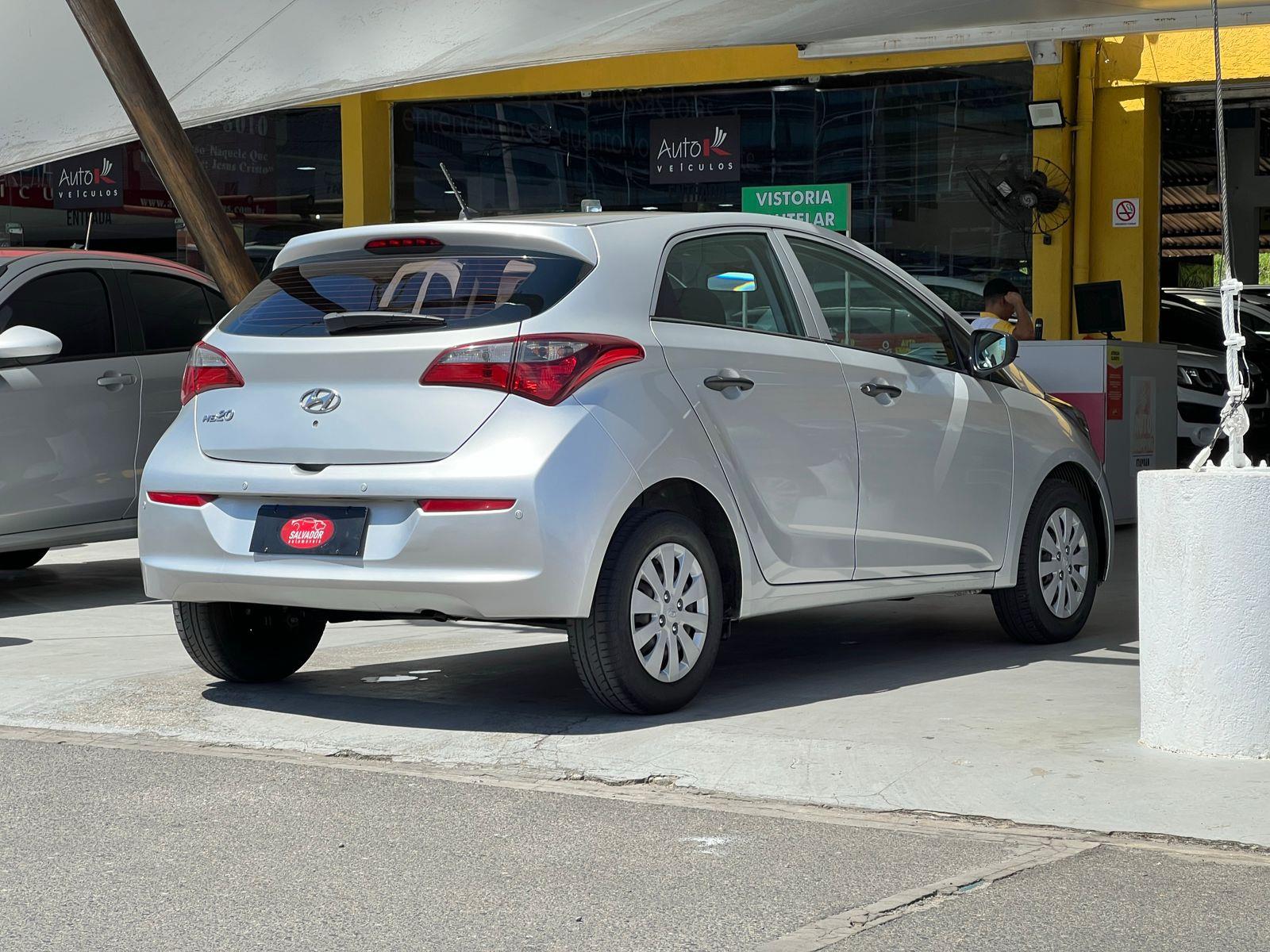 HYUNDAI HB20