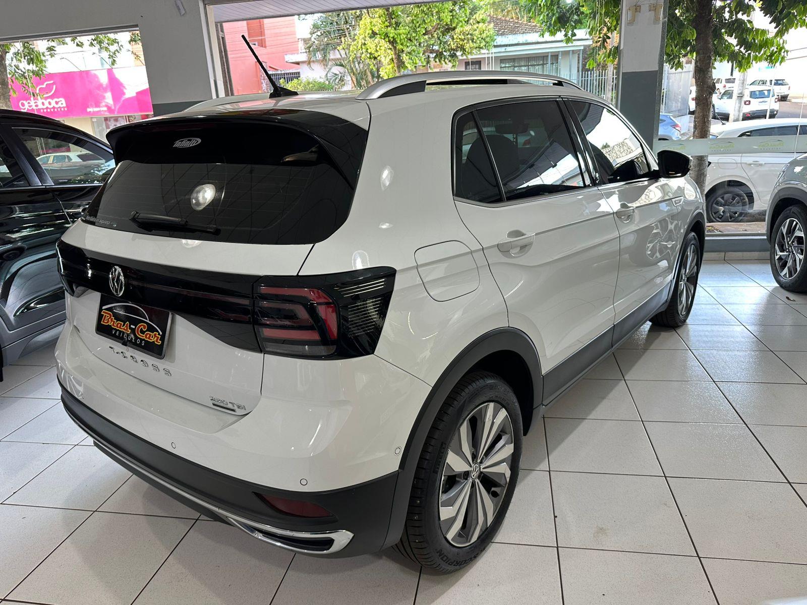 T-CROSS