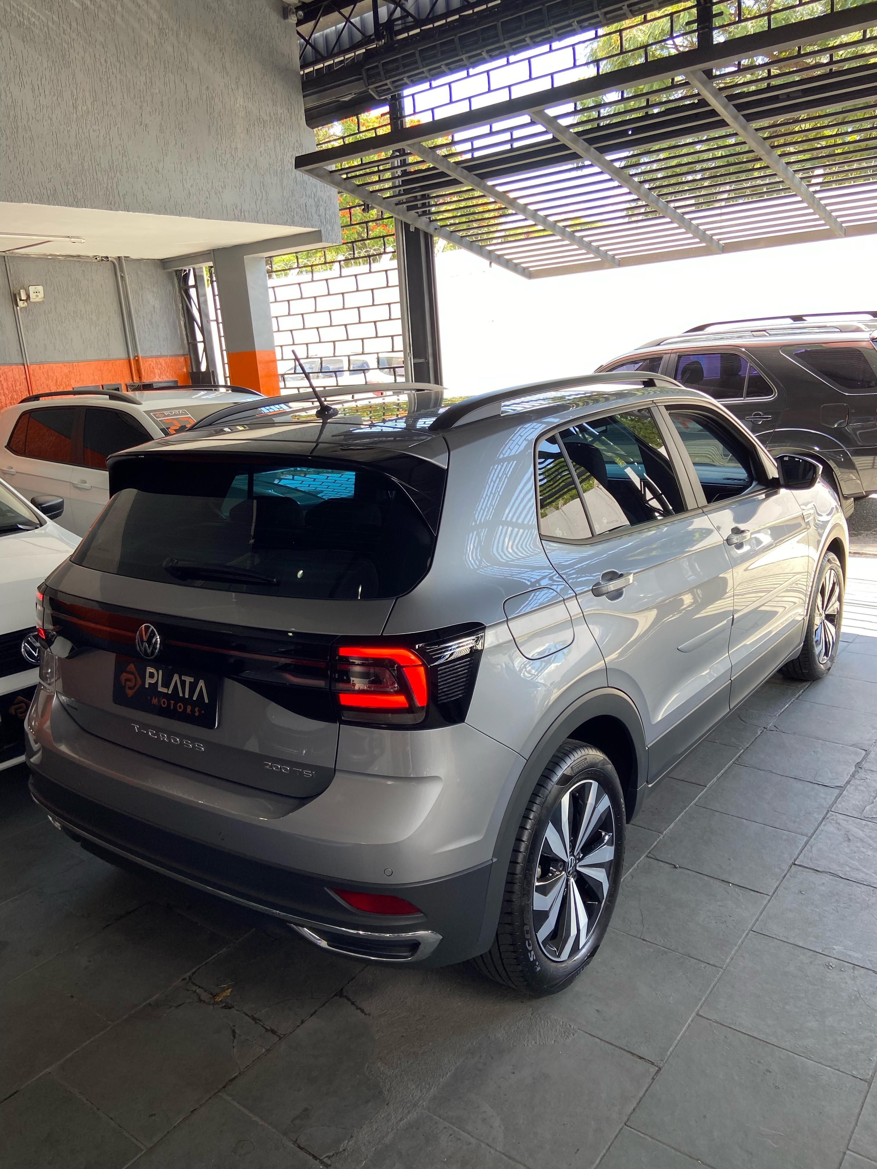 T-CROSS