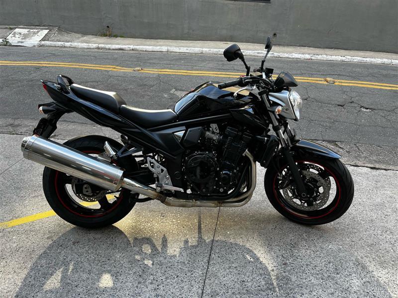 BANDIT 650N
