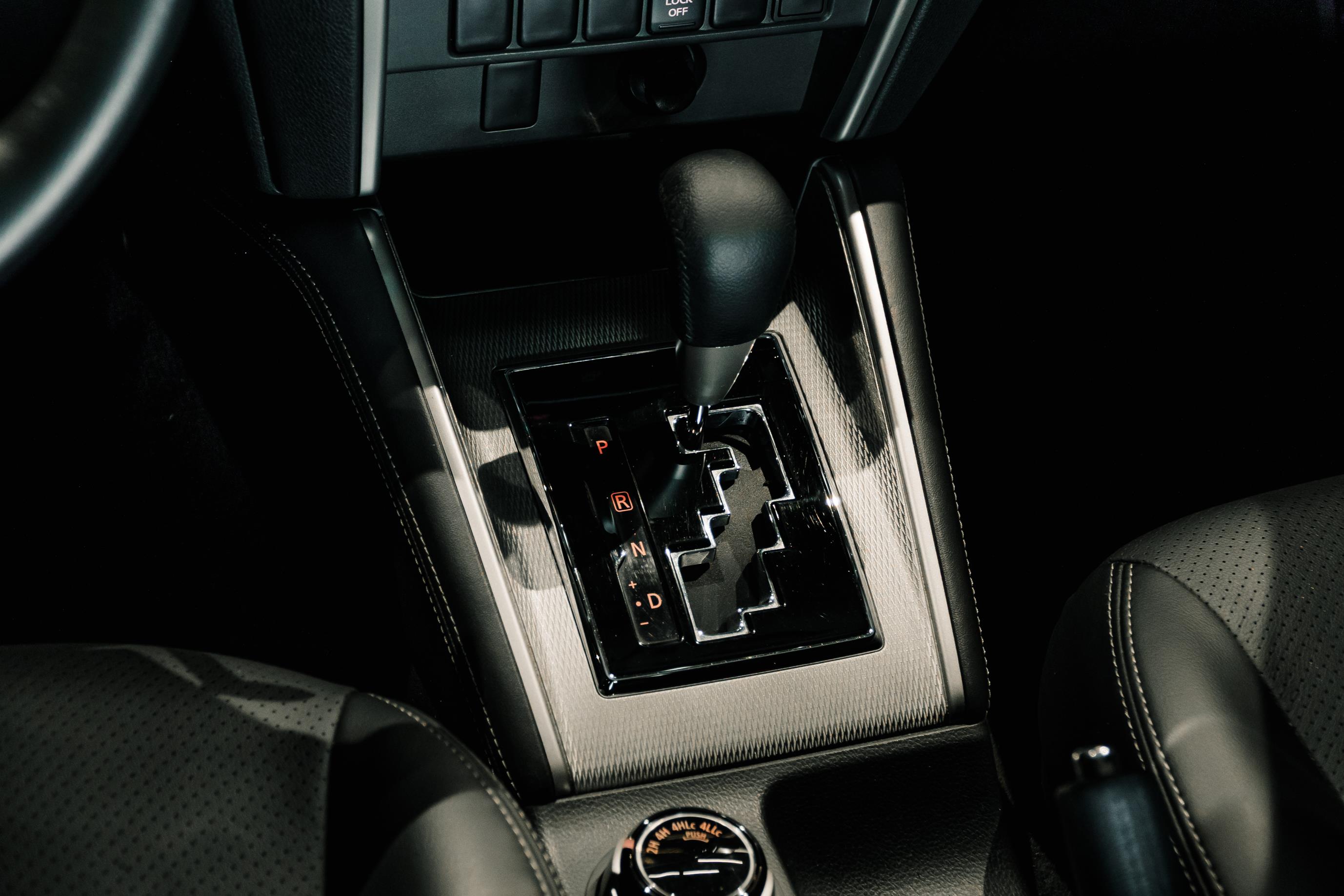 MITSUBISHI L200 TRITON