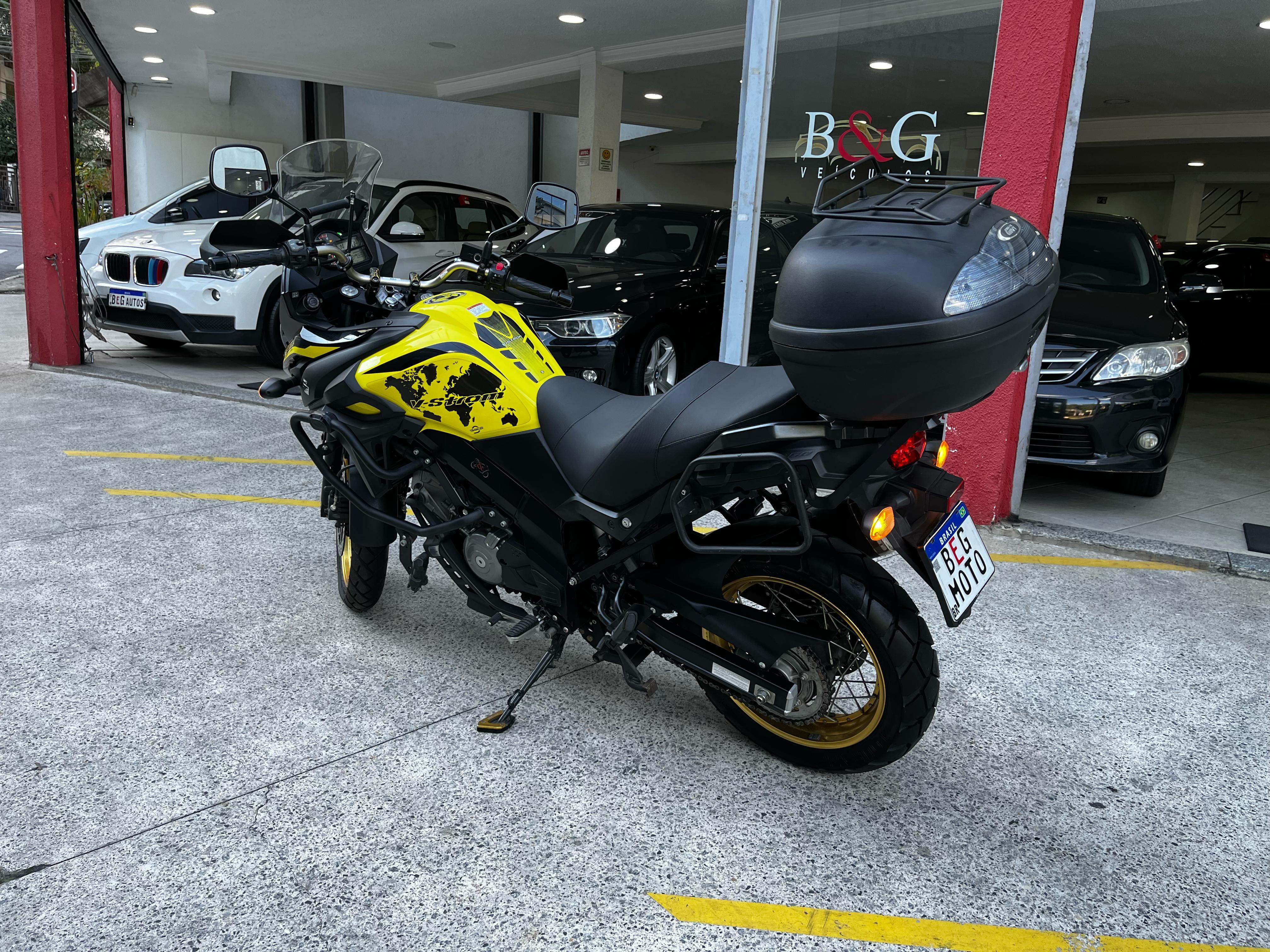 V-STROM 650 ADVENTURE