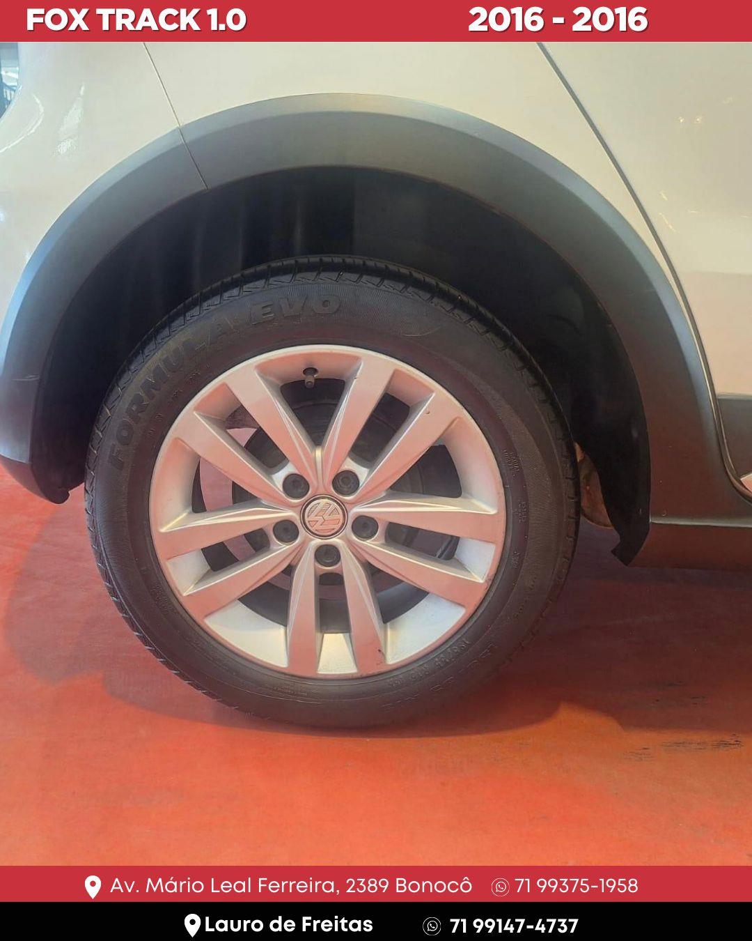 VOLKSWAGEN FOX