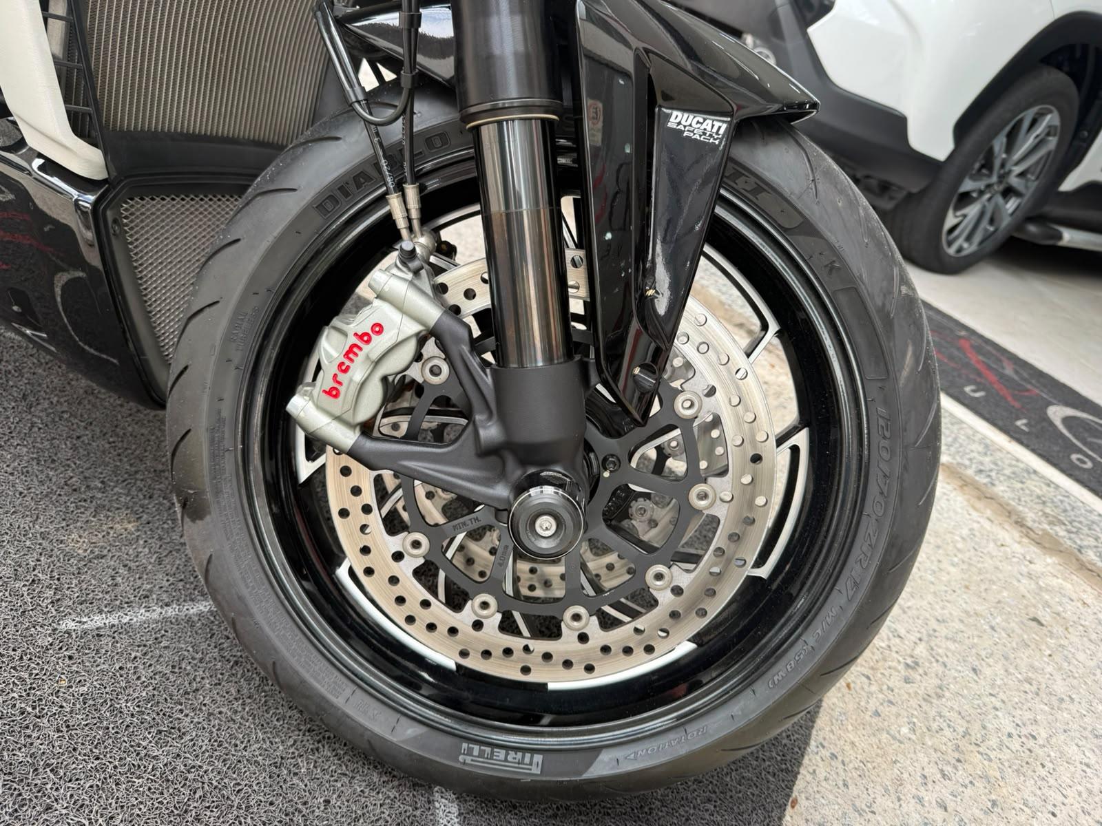 XDIAVEL S