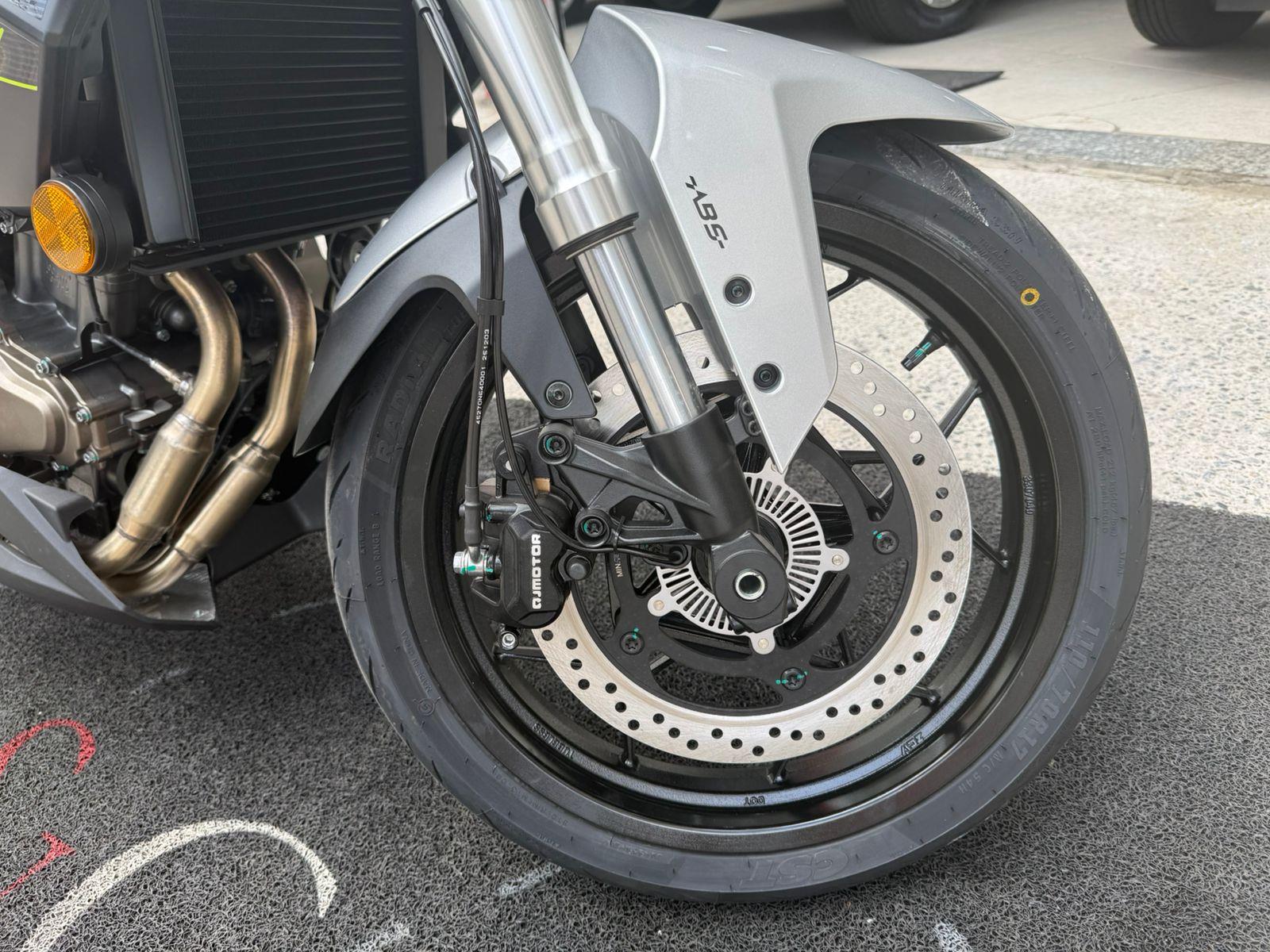 SBM 400 S