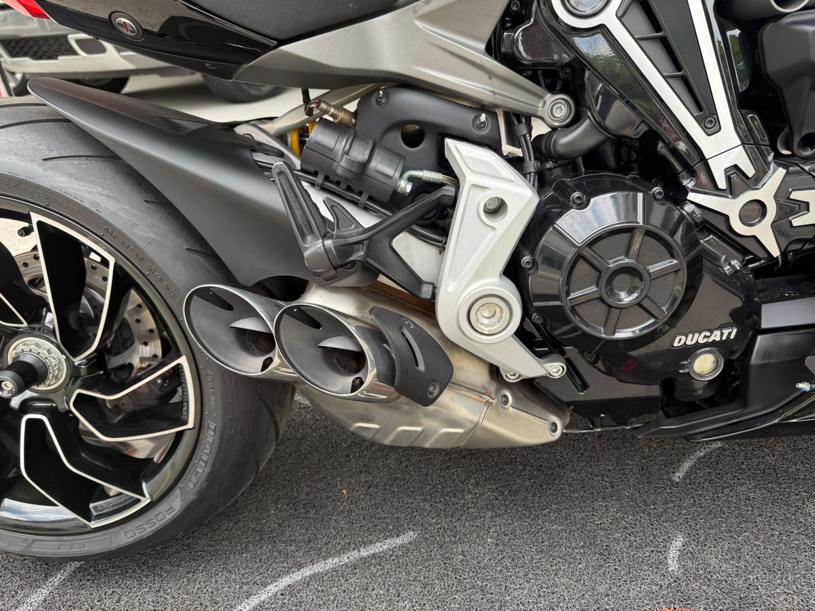 XDIAVEL S