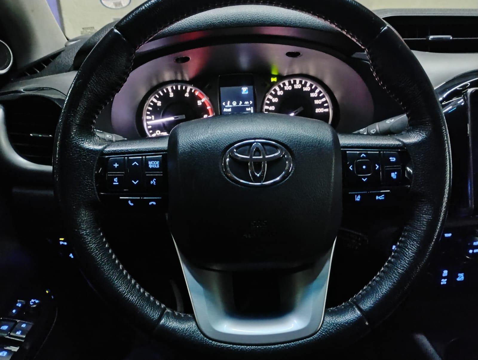 HILUX