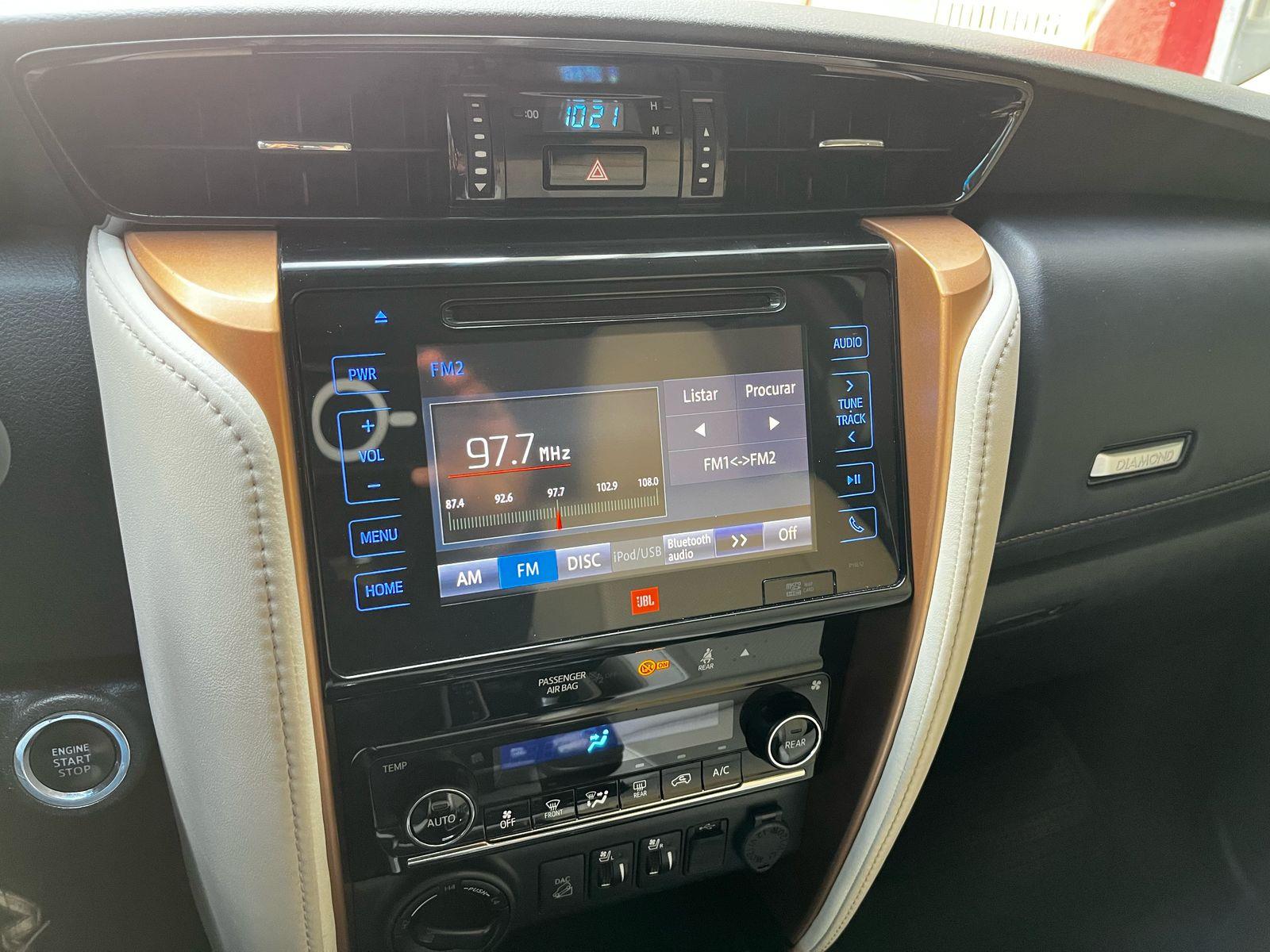 HILUX SW4