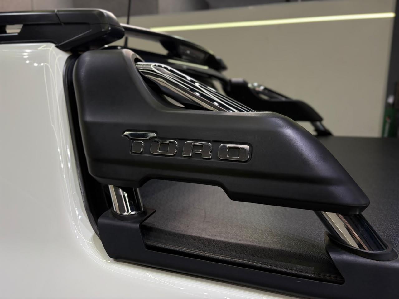 TORO