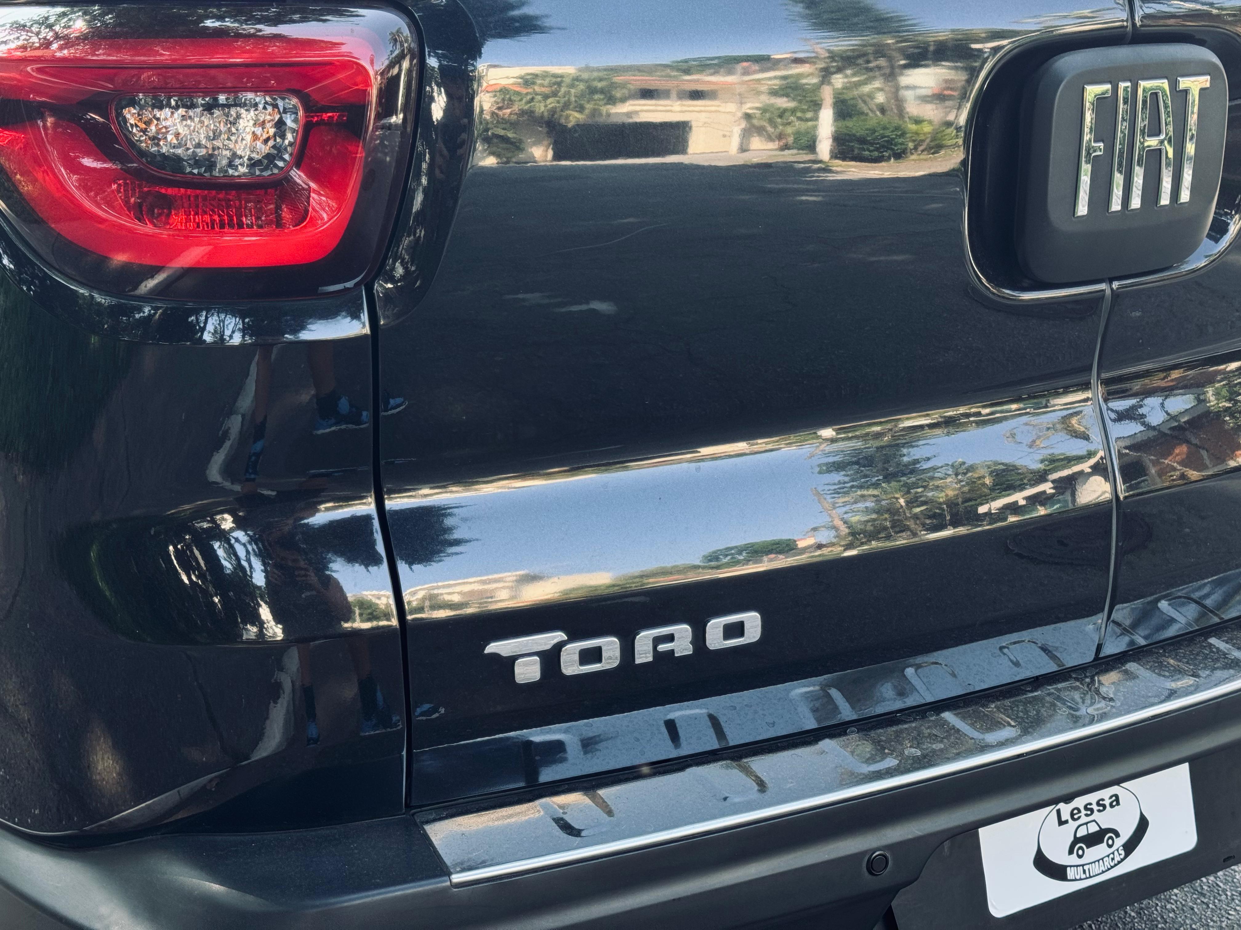 TORO
